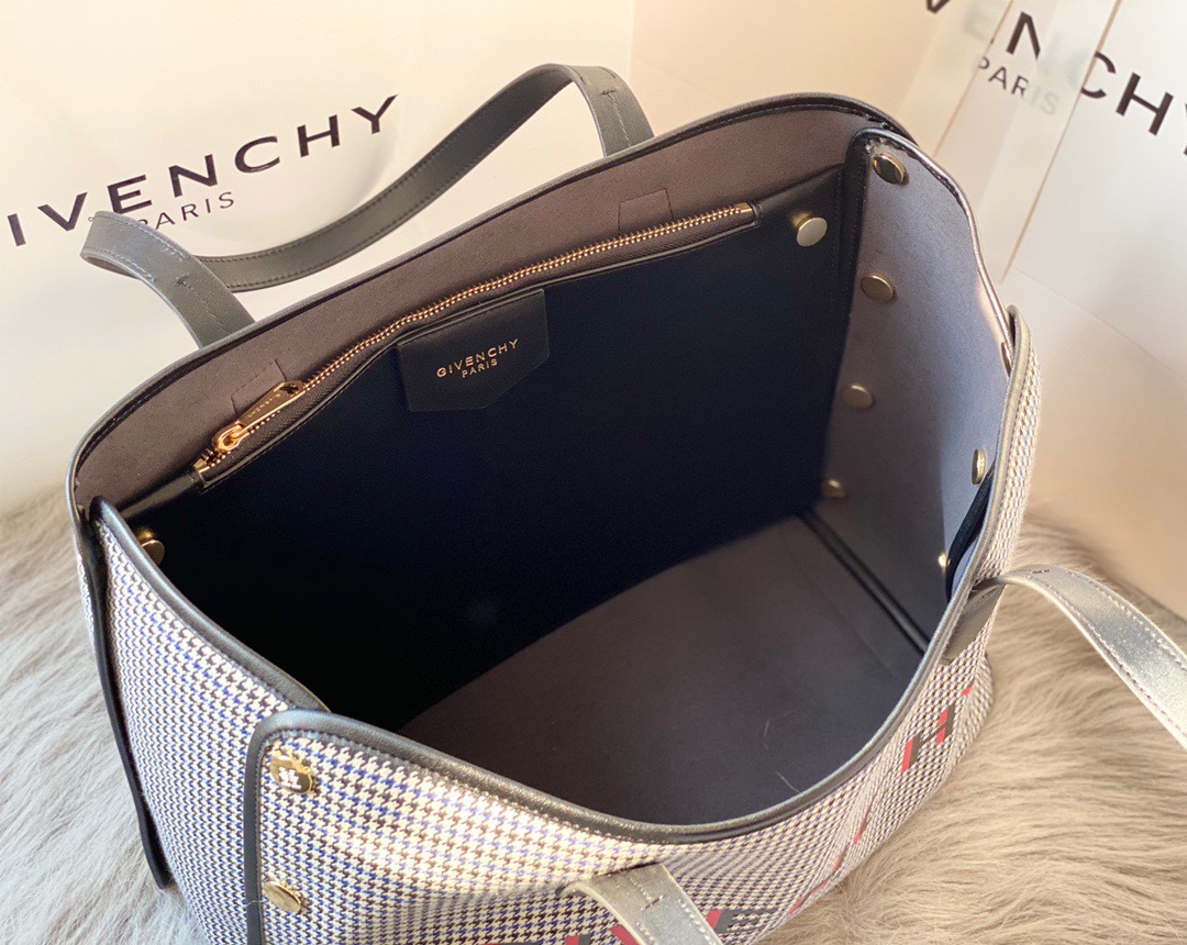 Givenchy Bond Medium Bag Multicolor/Beige For Women 16.5in/42cm