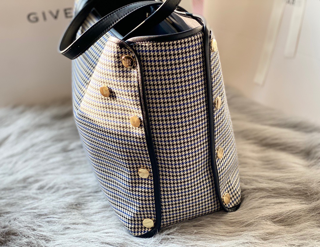 Givenchy Bond Medium Bag Multicolor/Beige For Women 16.5in/42cm