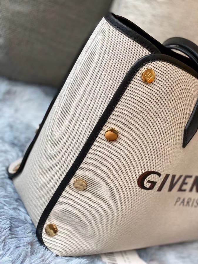 Givenchy Bond Medium Bag Multicolor/Beige For Women 16.5in/42cm