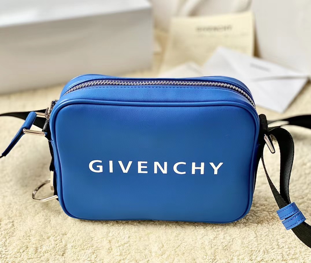Givenchy Camera Bag Blue/Black/Yellow For Women 7.75in/19.7cm GIV158073