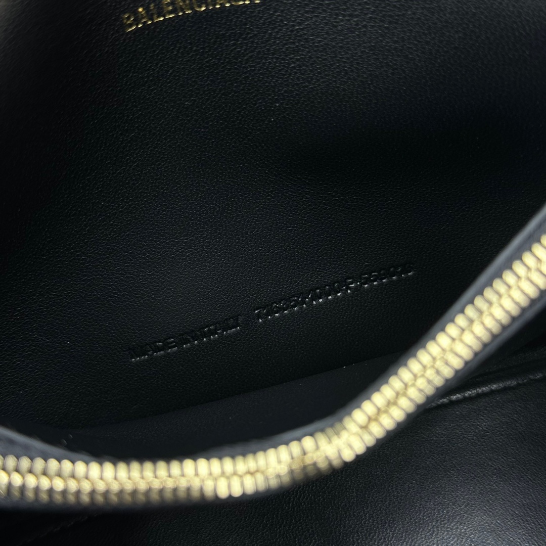 Ba1en*iaga Crush Small Chain Bag Black For Women 9.8in/25cm 716351210IT1000