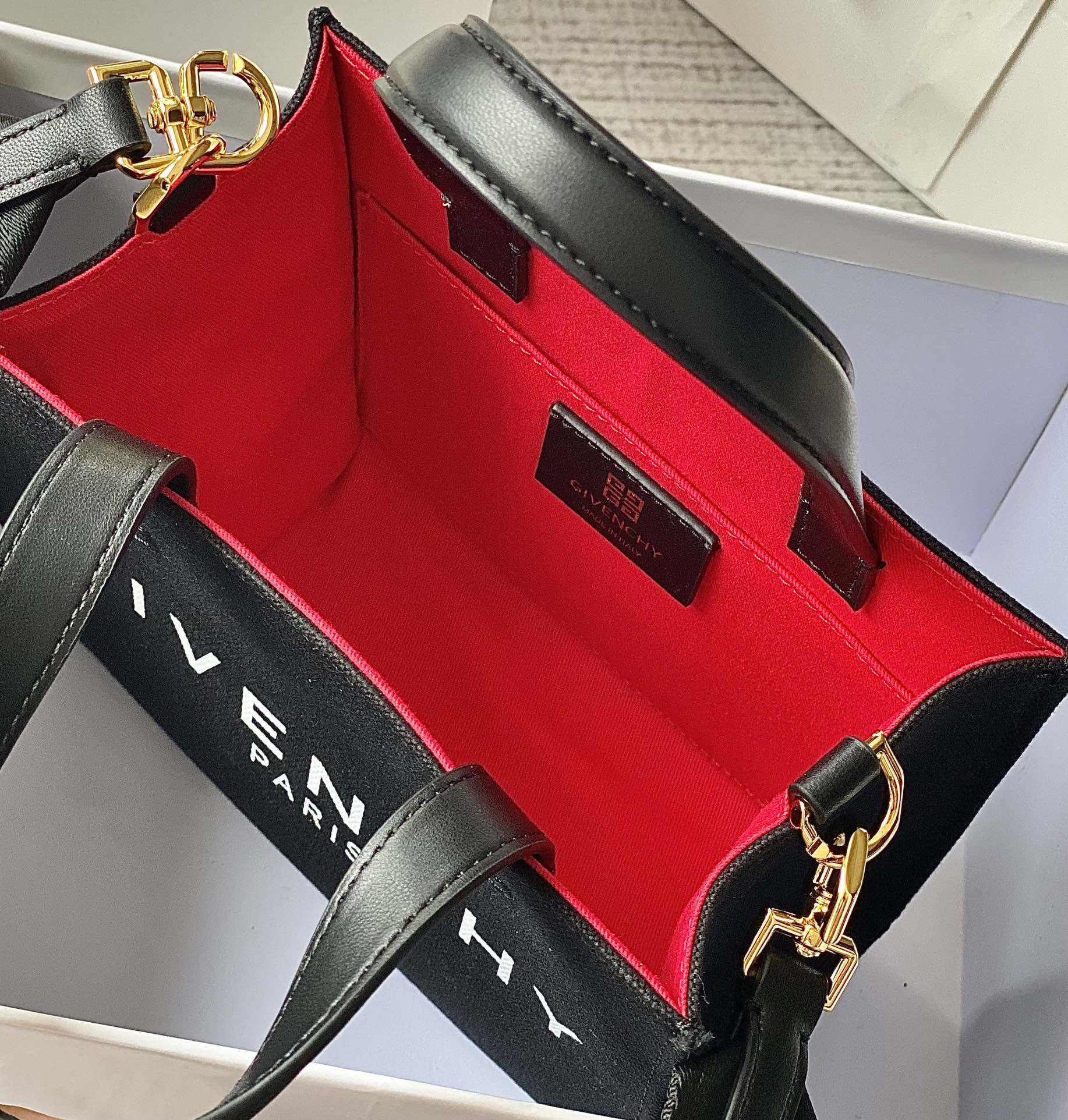 Givenchy Mini G Tote Shopping Bag Black/Beige For Women 7.5in/19cm BB50N0B1F1-001