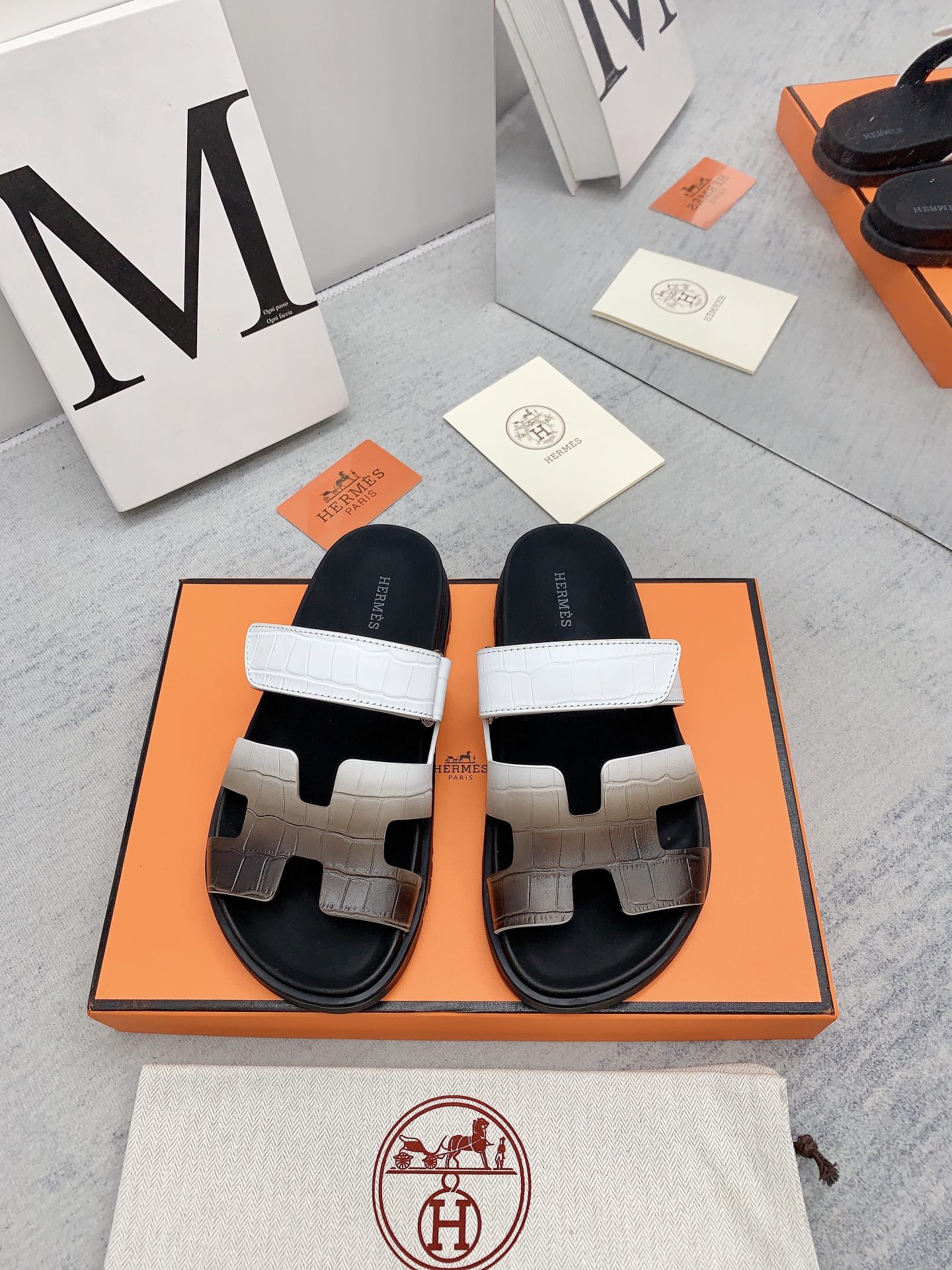 H**me5 Chypre Sandal White For Men