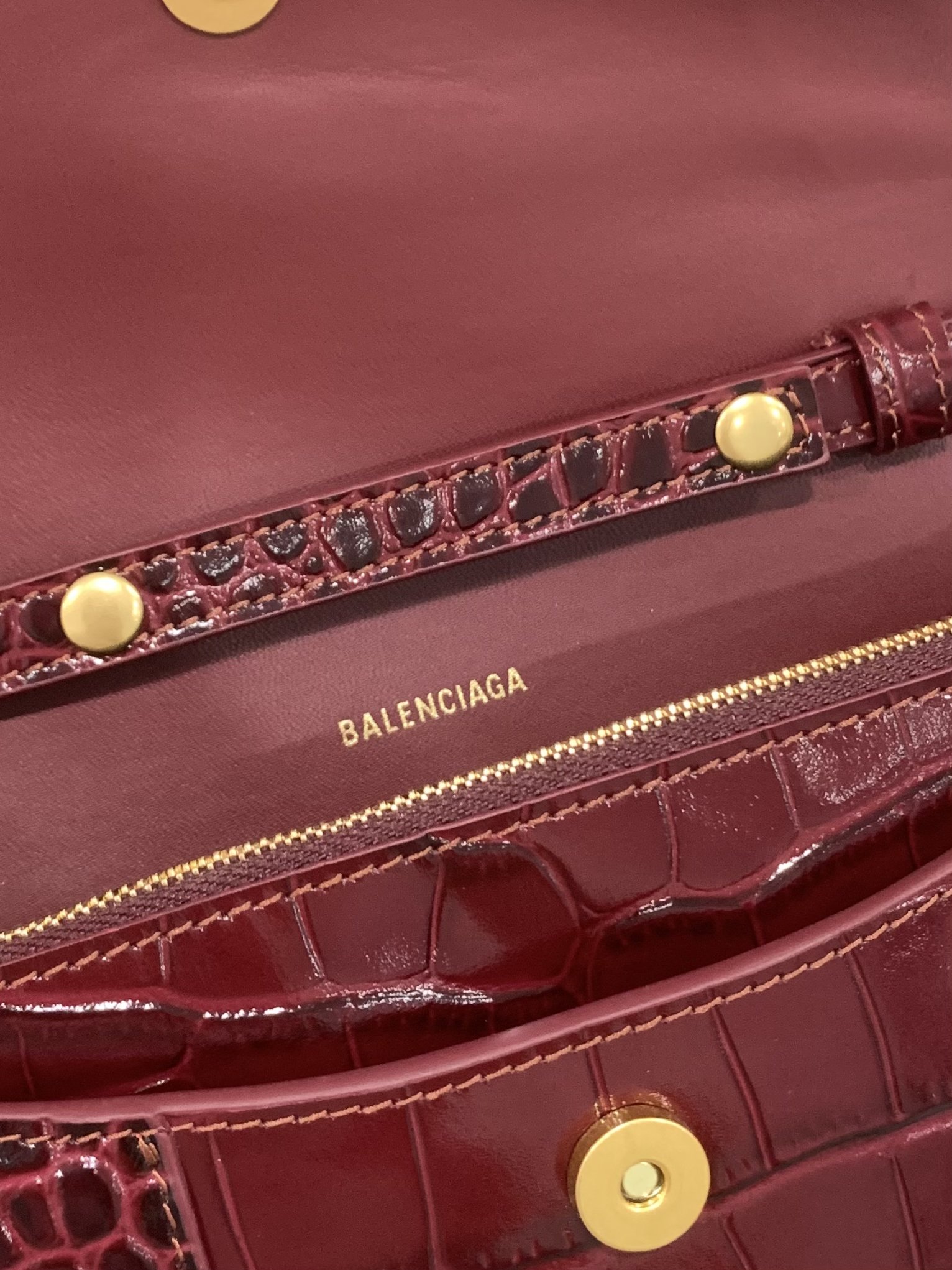 Ba1en*iaga Hourglass Wallet Pink/Burgundy/Dark Green/Black For Women 7.6in/19cm 6560501LRGM6310
