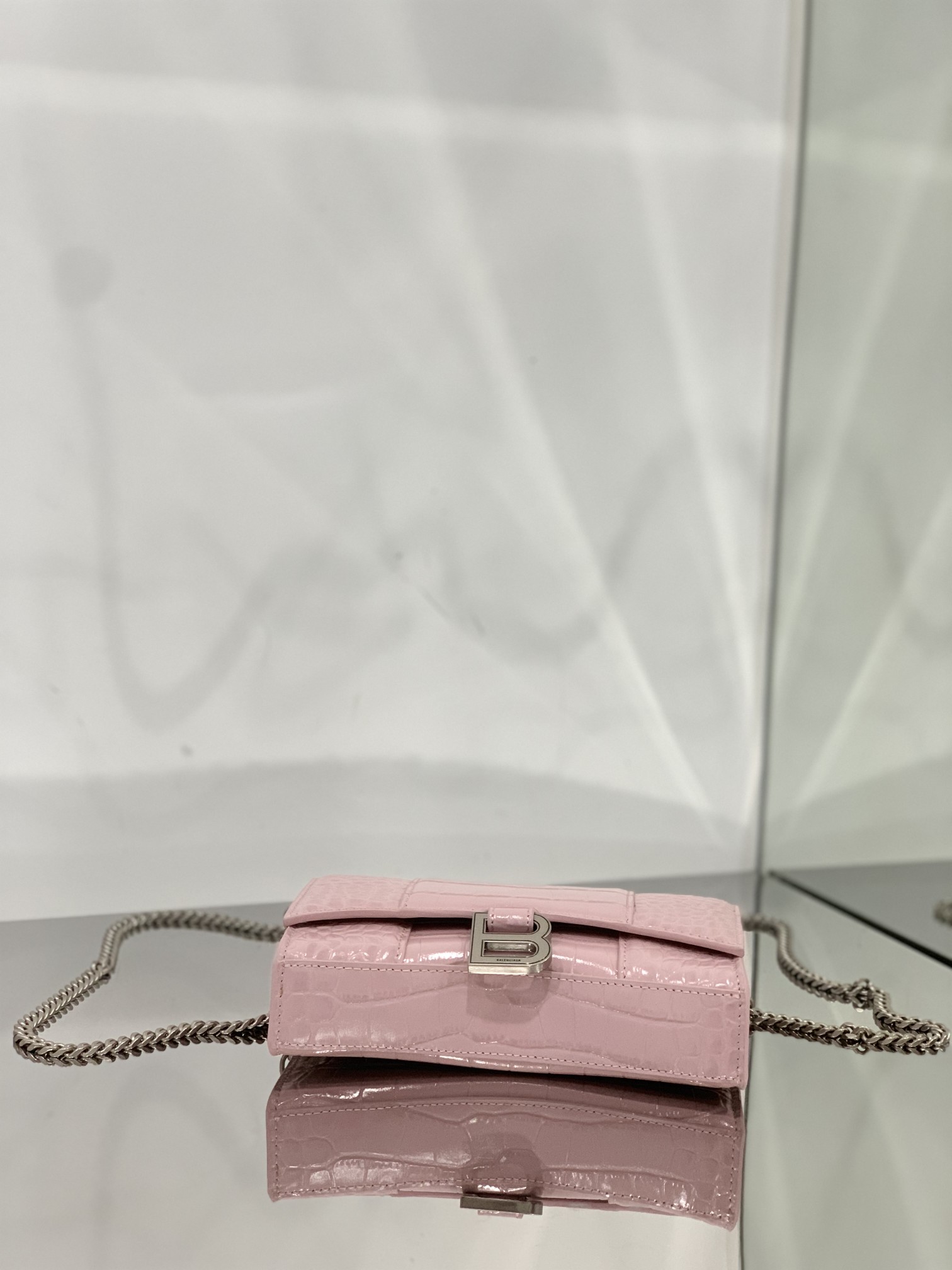 Ba1en*iaga Hourglass Wallet Pink/Burgundy/Dark Green/Black For Women 7.6in/19cm 6560501LRGM6310