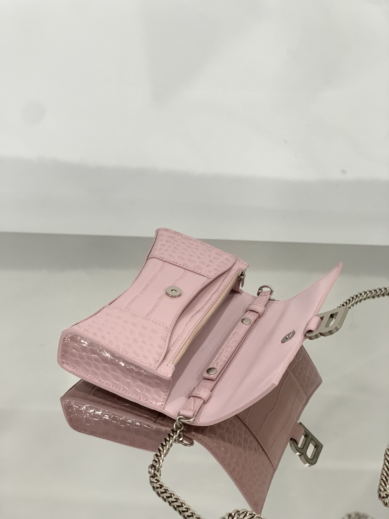 Ba1en*iaga Hourglass Wallet Pink/Burgundy/Dark Green/Black For Women 7.6in/19cm 6560501LRGM6310