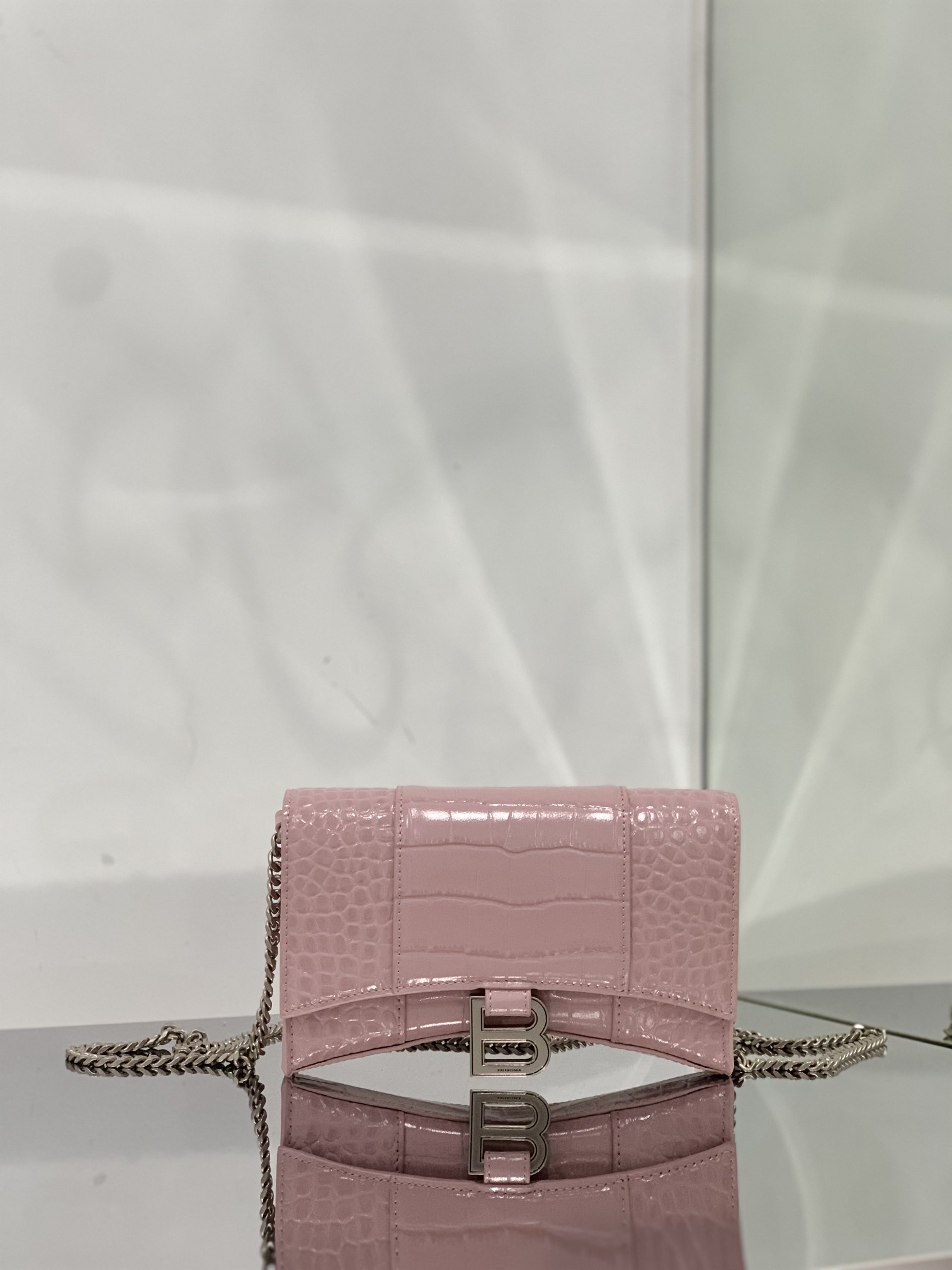 Ba1en*iaga Hourglass Wallet Pink/Burgundy/Dark Green/Black For Women 7.6in/19cm 6560501LRGM6310