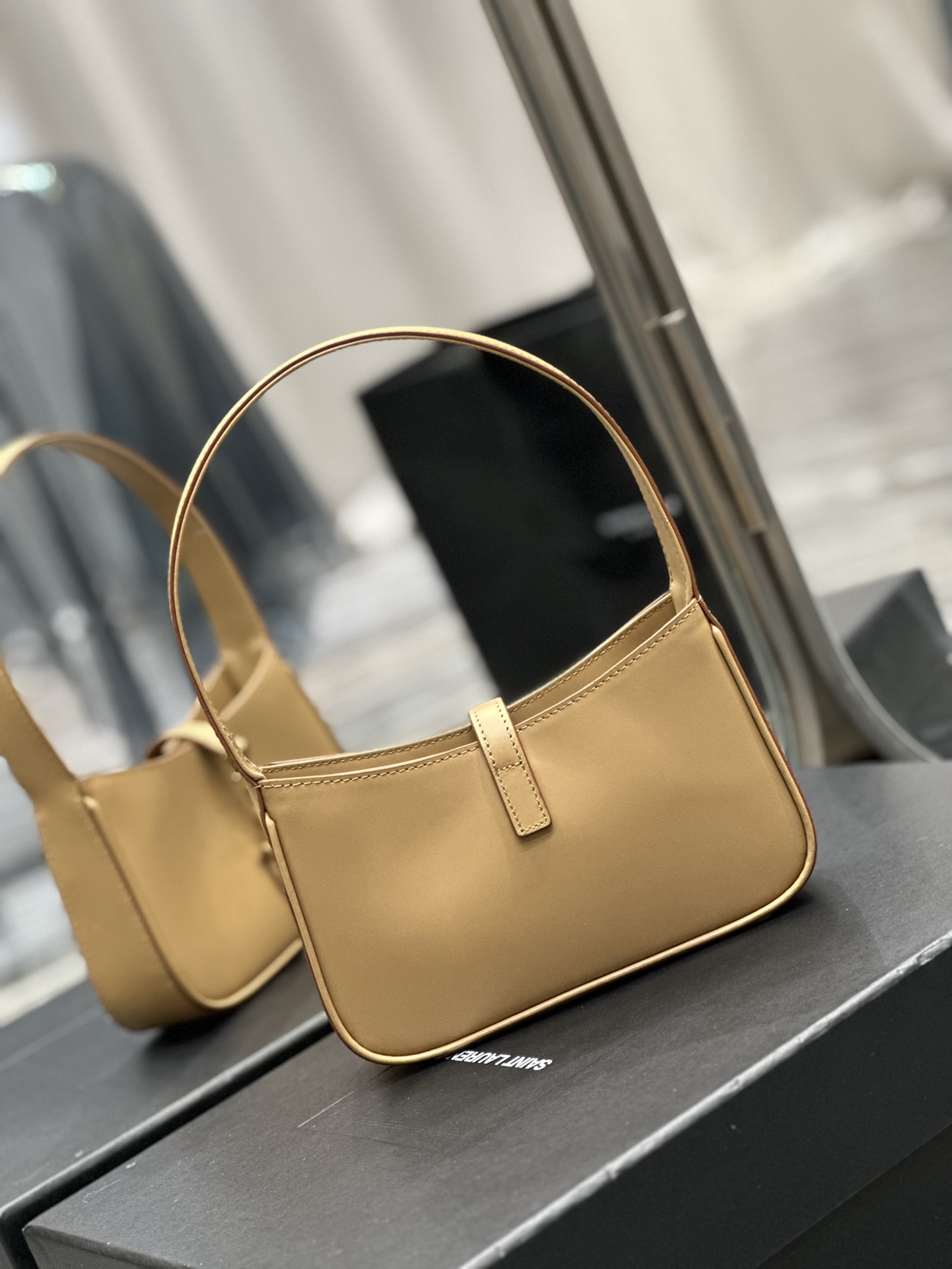 Sa1nt Lau*nt Le 5 A 7 Mini Black/Brown For Women 7.5in/19cm 7103182R20W1000