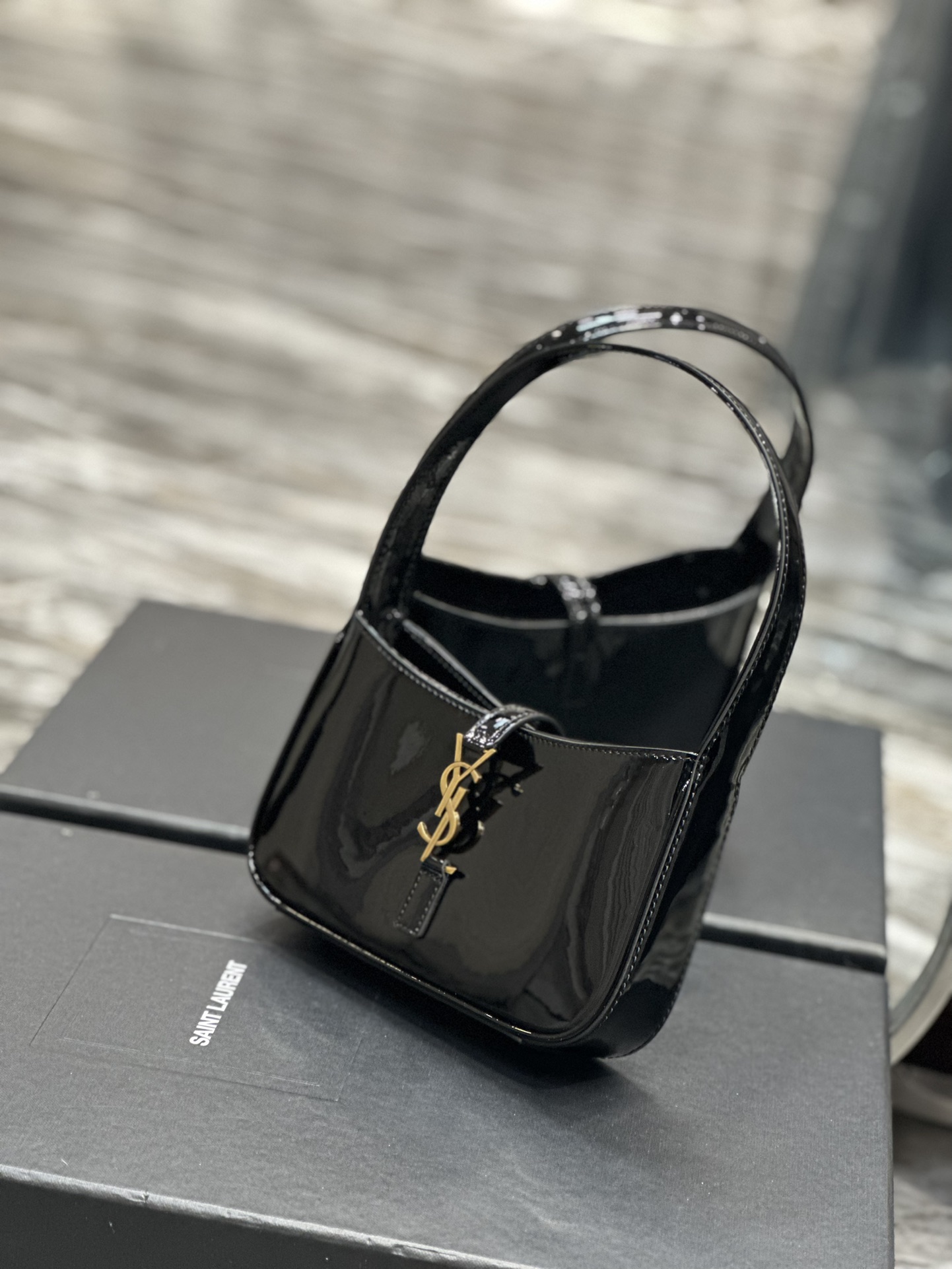 Sa1nt Lau*nt Le 5 A 7 Mini Black For Women 7.5in/19cm 7103180UF0W1000