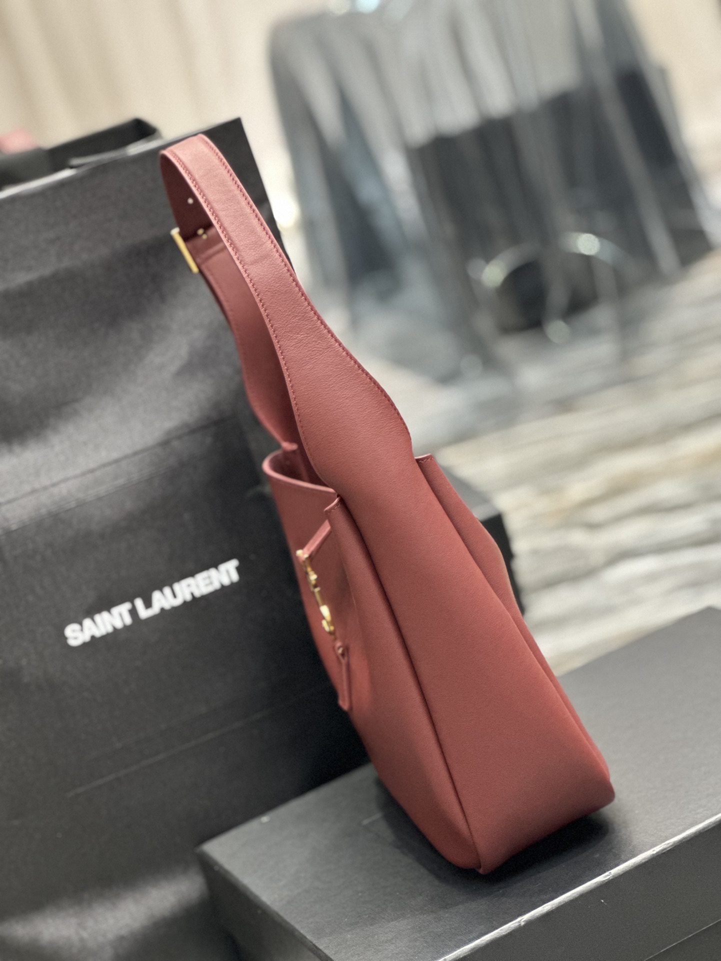 Sa1nt Lau*nt Le 5 A 7 Soft Small Black/Yellow/Burgundy For Women 9in/23cm 713938AAAUQ1000