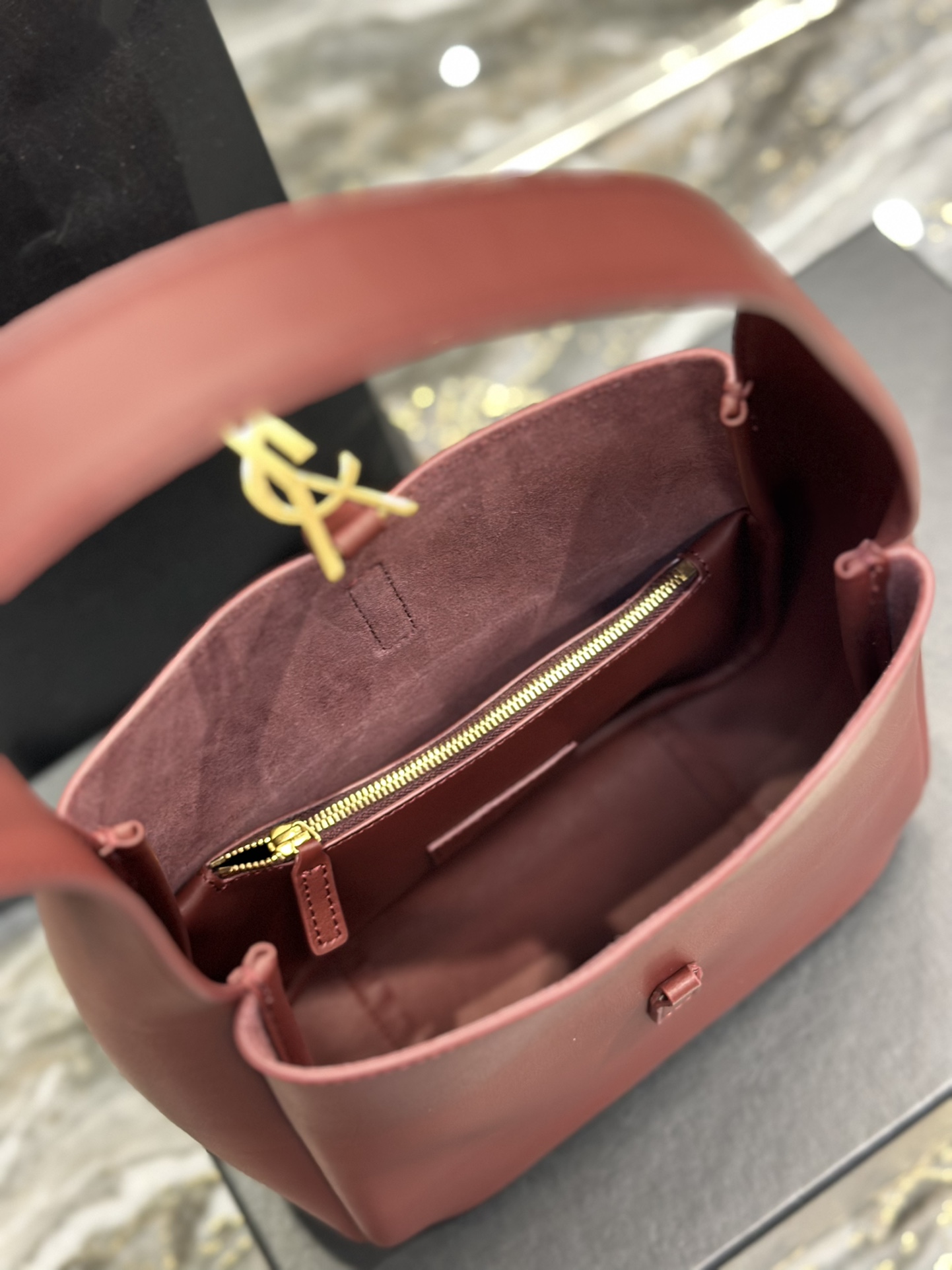 Sa1nt Lau*nt Le 5 A 7 Soft Small Black/Yellow/Burgundy For Women 9in/23cm 713938AAAUQ1000