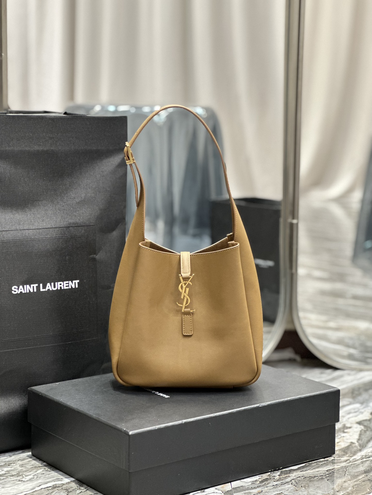 Sa1nt Lau*nt Le 5 A 7 Soft Small Black/Yellow/Burgundy For Women 9in/23cm 713938AAAUQ1000
