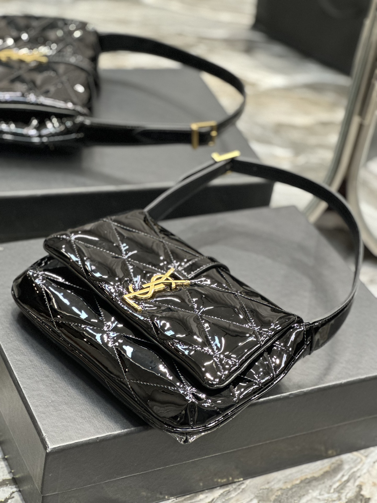 Sa1nt Lau*nt Le 5a7 Shoulder Bag Black For Women 9.4in/24cm SLAU-WY2177