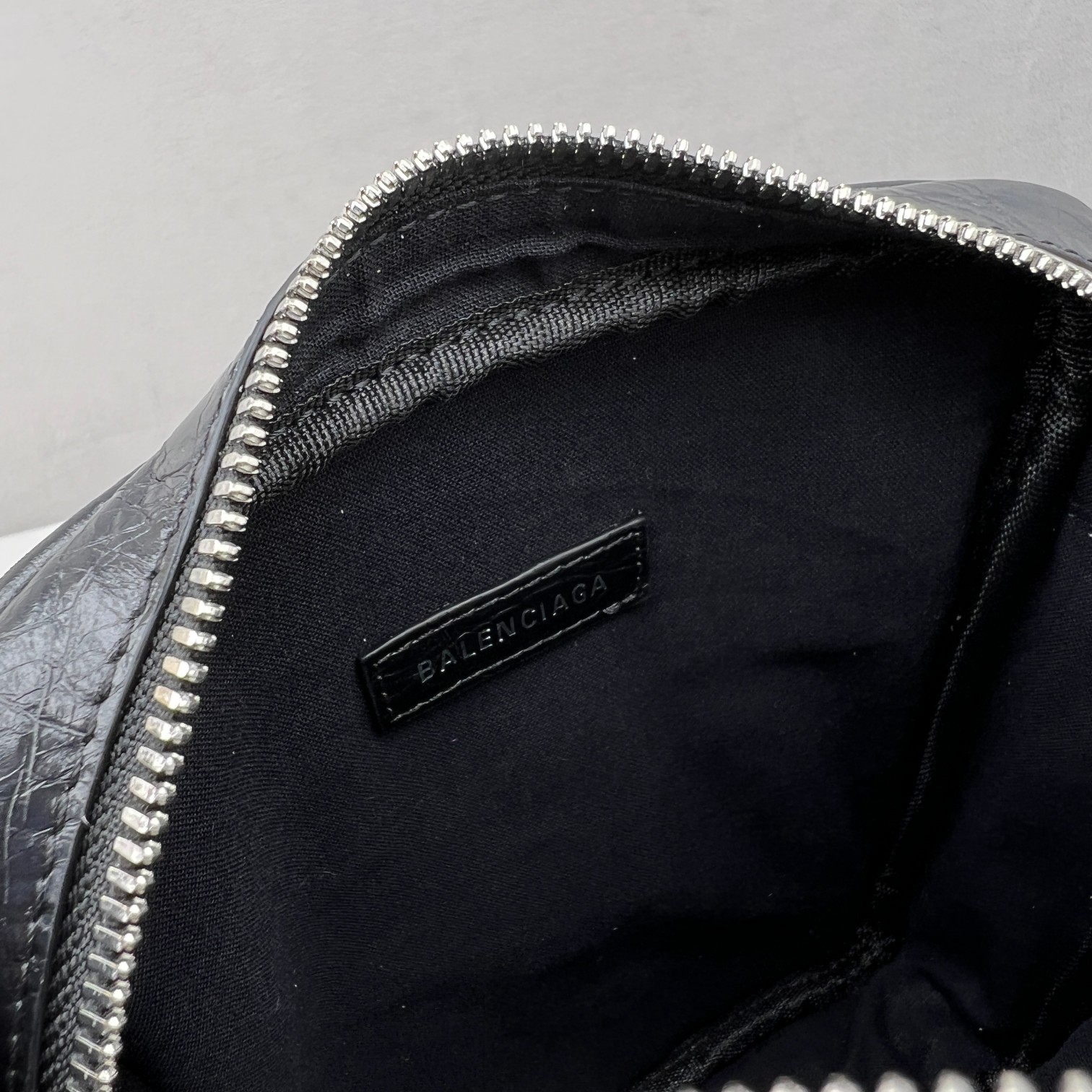 Ba1en*iaga Le Cagole Crossbody Bag Black/Grey For Women 7.8in/19.8cm