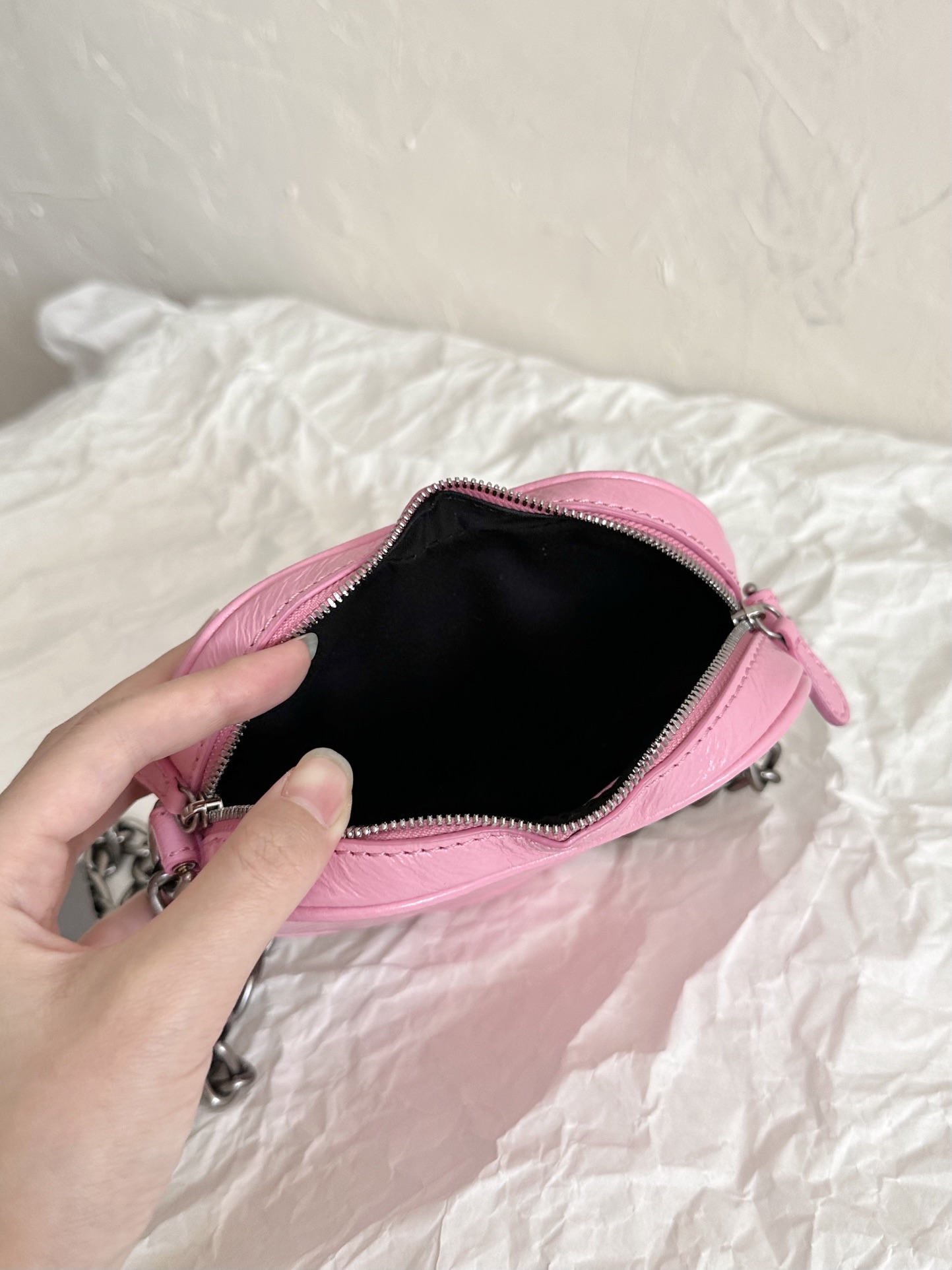 Ba1en*iaga Le Cagole Heart Mini Bag Black/Pink For Women 6.3in/16cm 7227811VG9Y1000