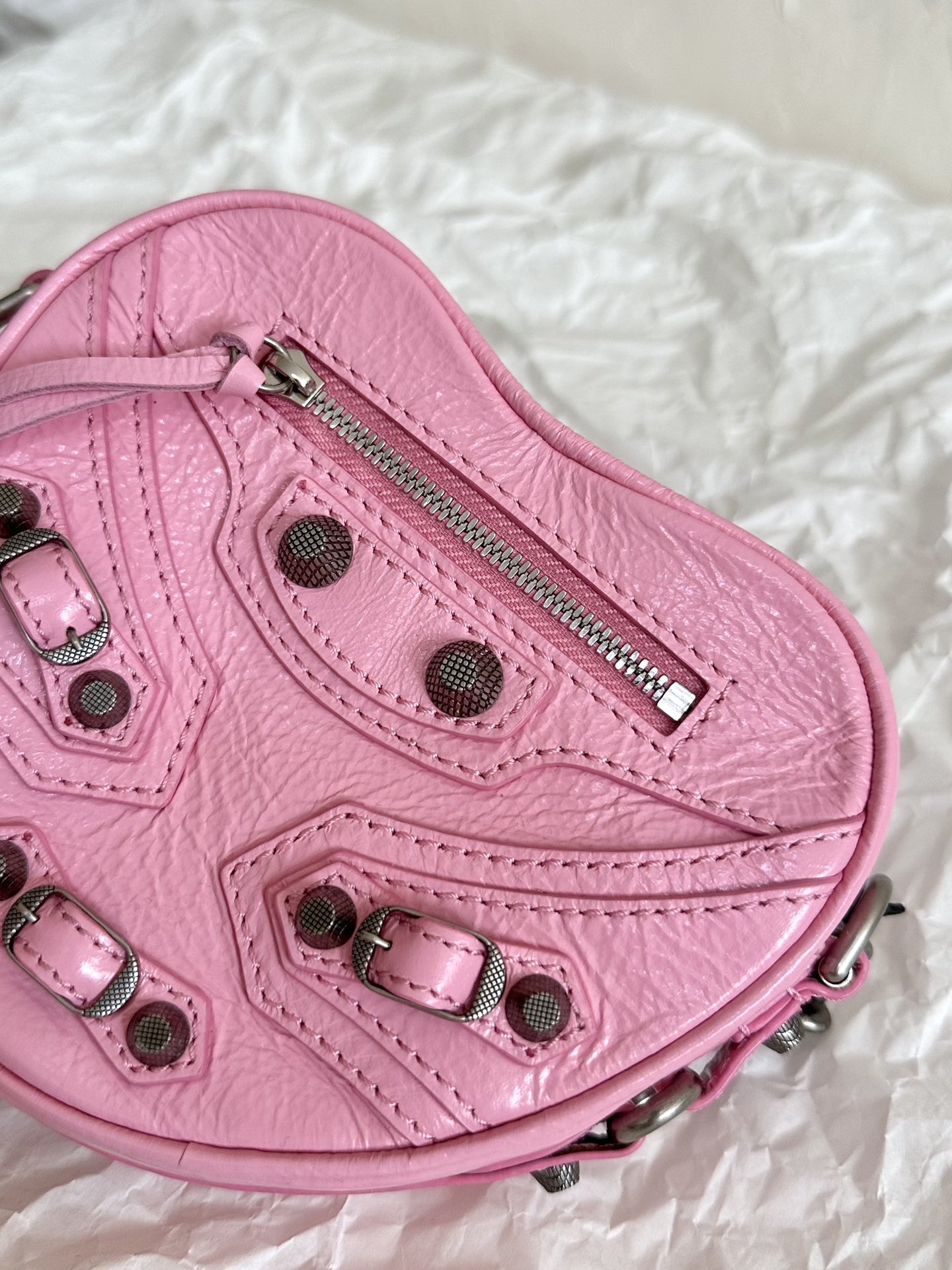 Ba1en*iaga Le Cagole Heart Mini Bag Black/Pink For Women 6.3in/16cm 7227811VG9Y1000