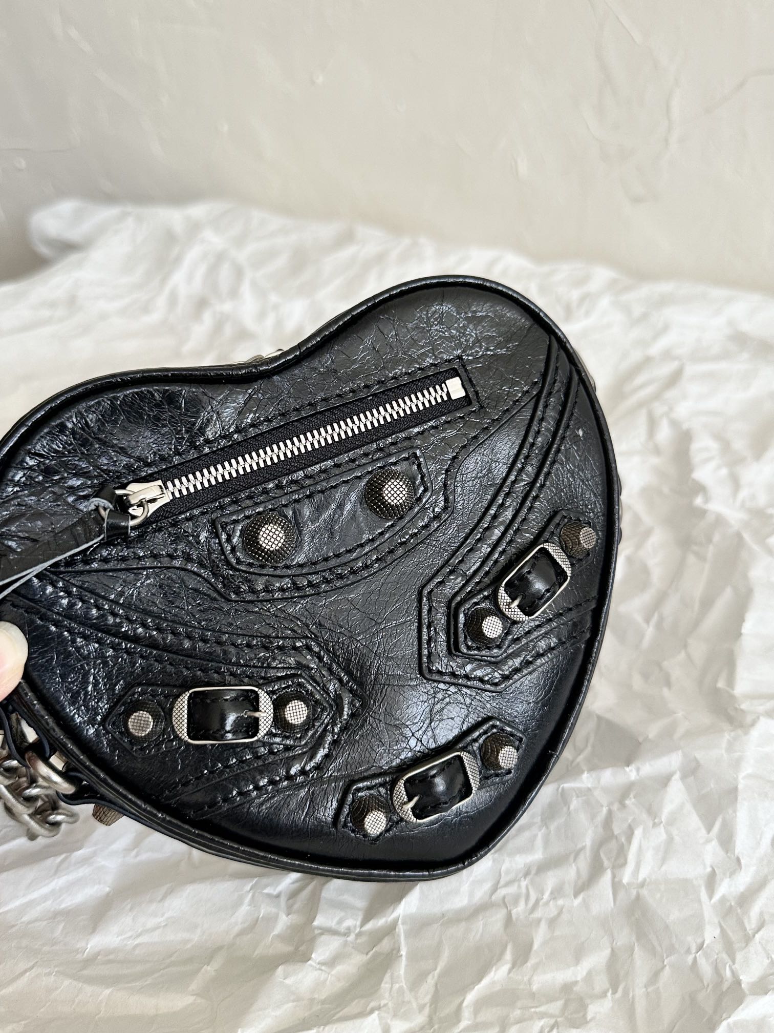 Ba1en*iaga Le Cagole Heart Mini Bag Black/Pink For Women 6.3in/16cm 7227811VG9Y1000