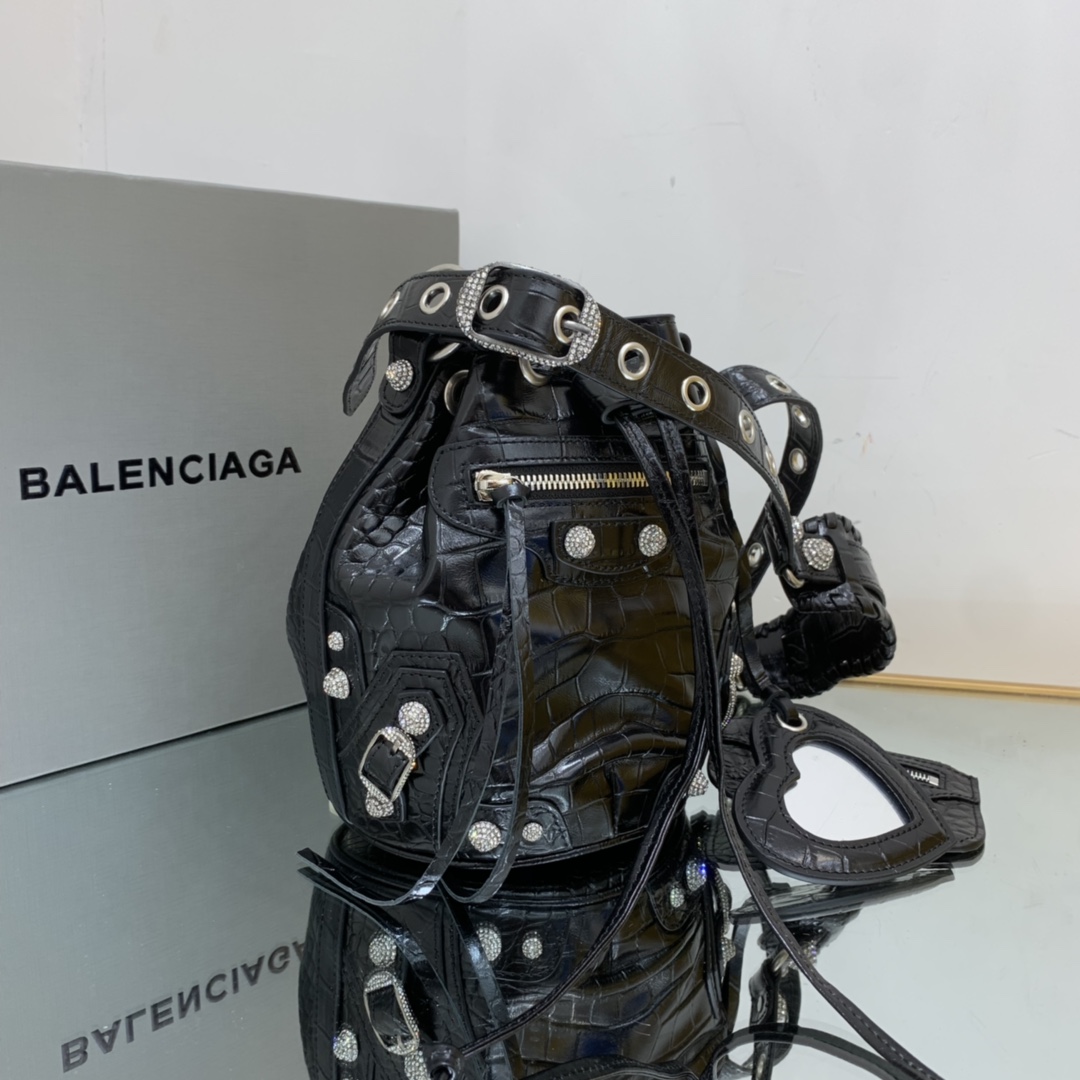 Ba1en*iaga Le Cagole XS Bucket Bag Black For Women 7.8in/19.8cm
