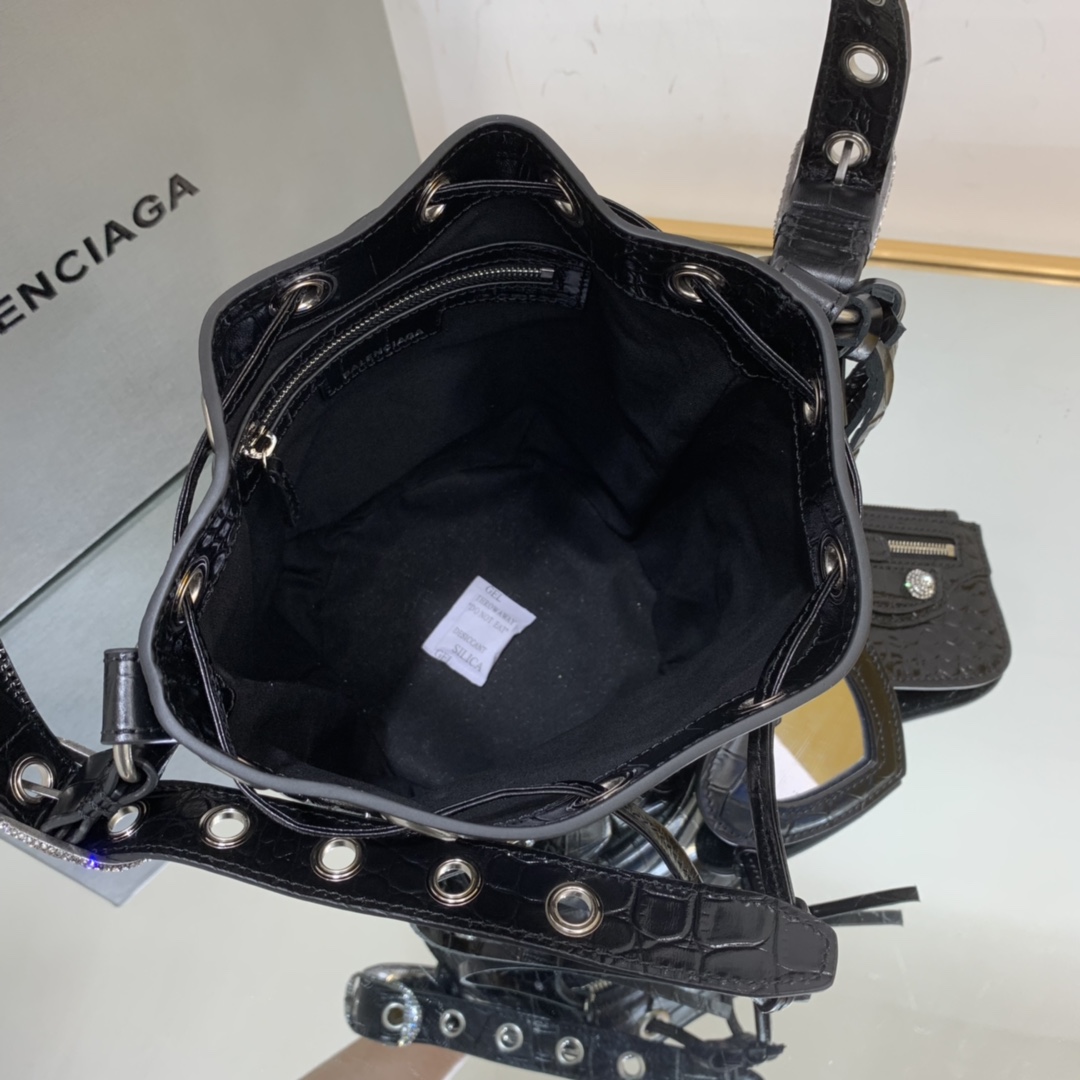 Ba1en*iaga Le Cagole XS Bucket Bag Black For Women 7.8in/19.8cm
