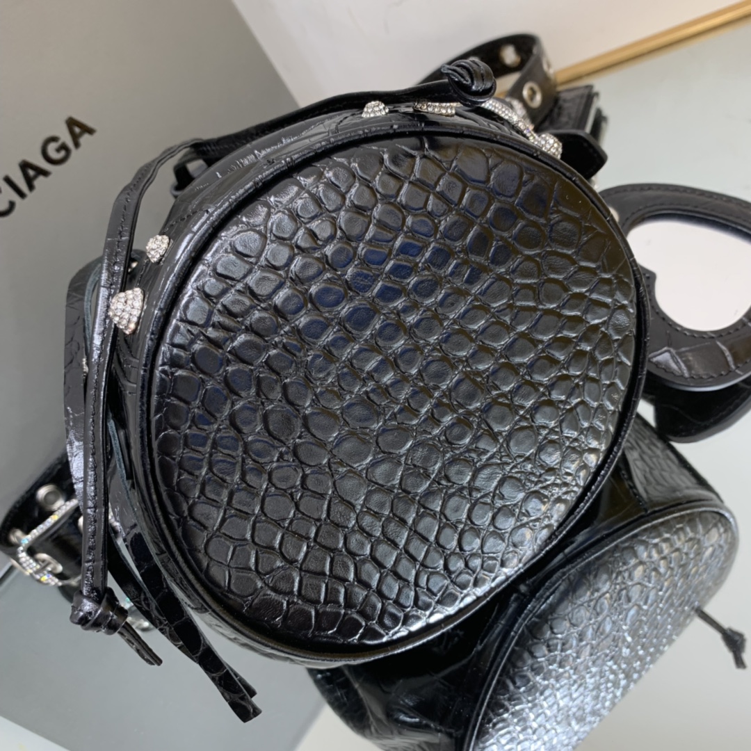 Ba1en*iaga Le Cagole XS Bucket Bag Black For Women 7.8in/19.8cm