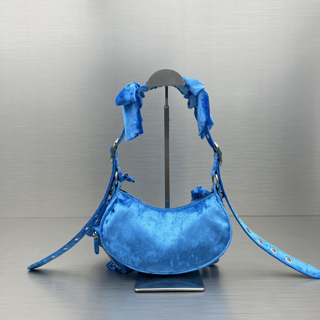 Ba1en*iaga Le Cagole XS Shoulder Bag Blue For Women‎ 10.2in/25.9cm
