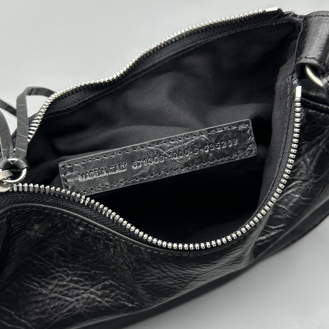 Ba1en*iaga Le Cagole XS Shoulder Bag Black/White For Women 10.2in/26cm 671309210G81000