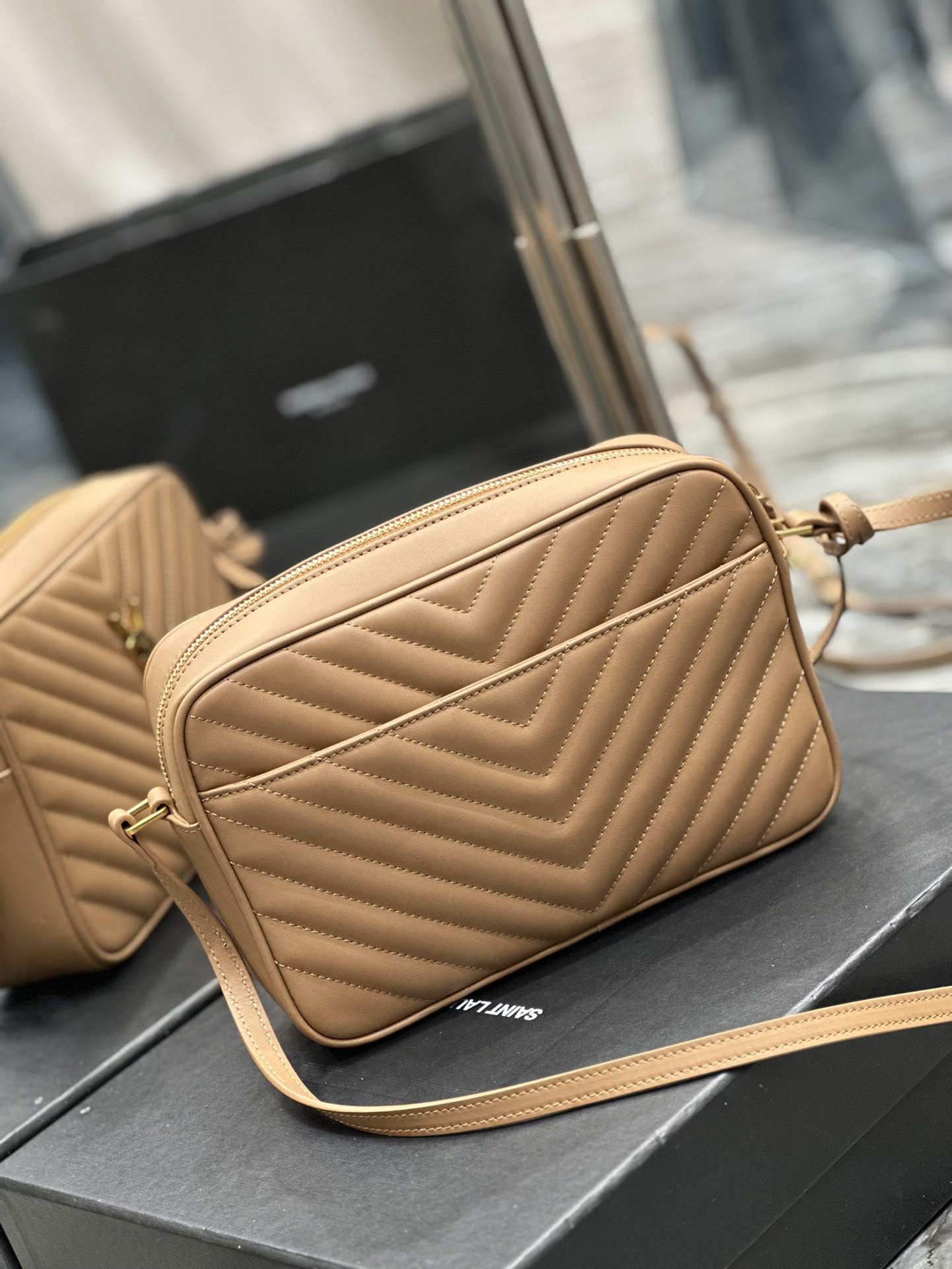 Sa1nt Lau*nt Lou Camera Bag Brown For Women 9in/23cm