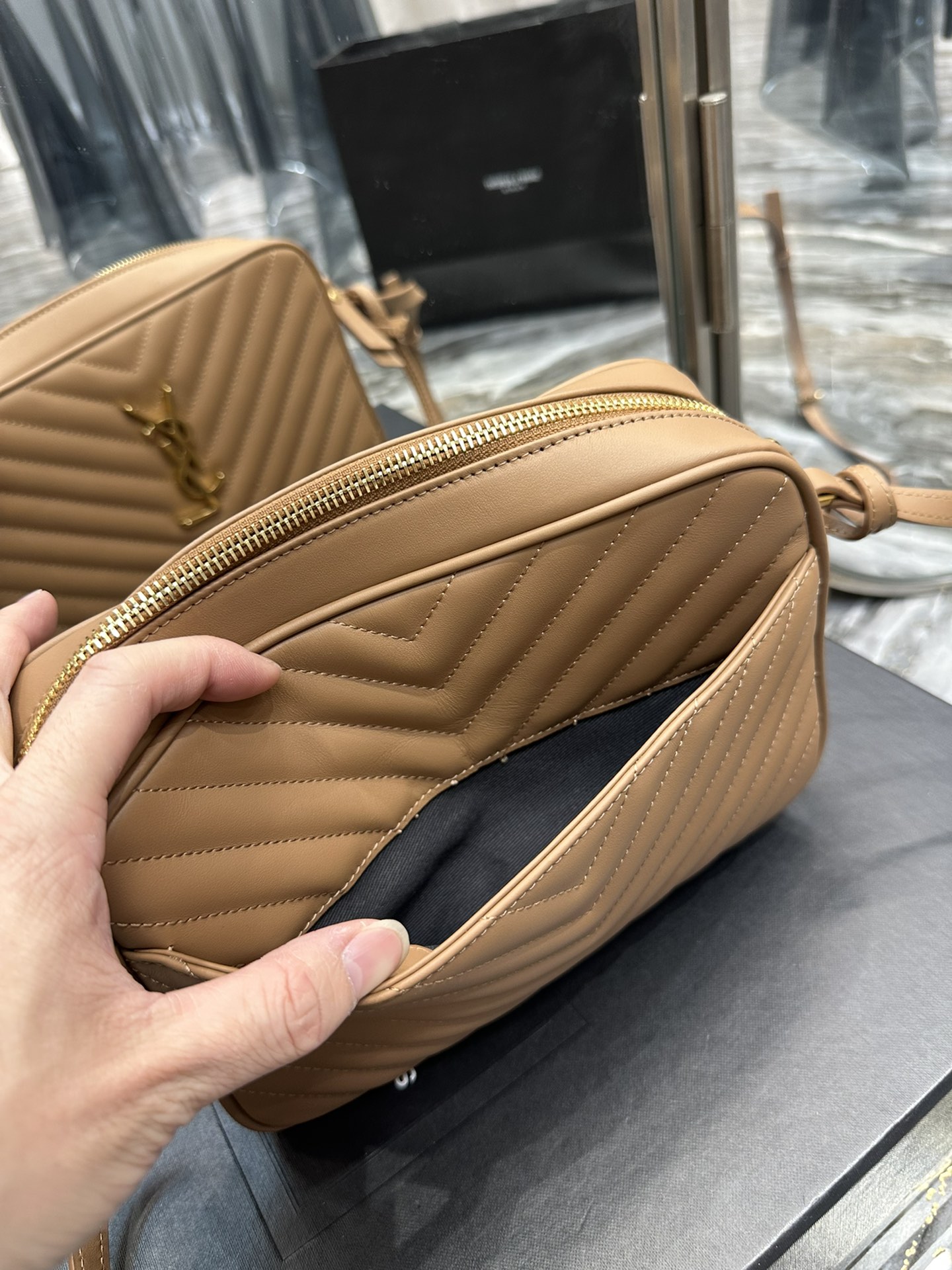 Sa1nt Lau*nt Lou Camera Bag Brown For Women 9in/23cm