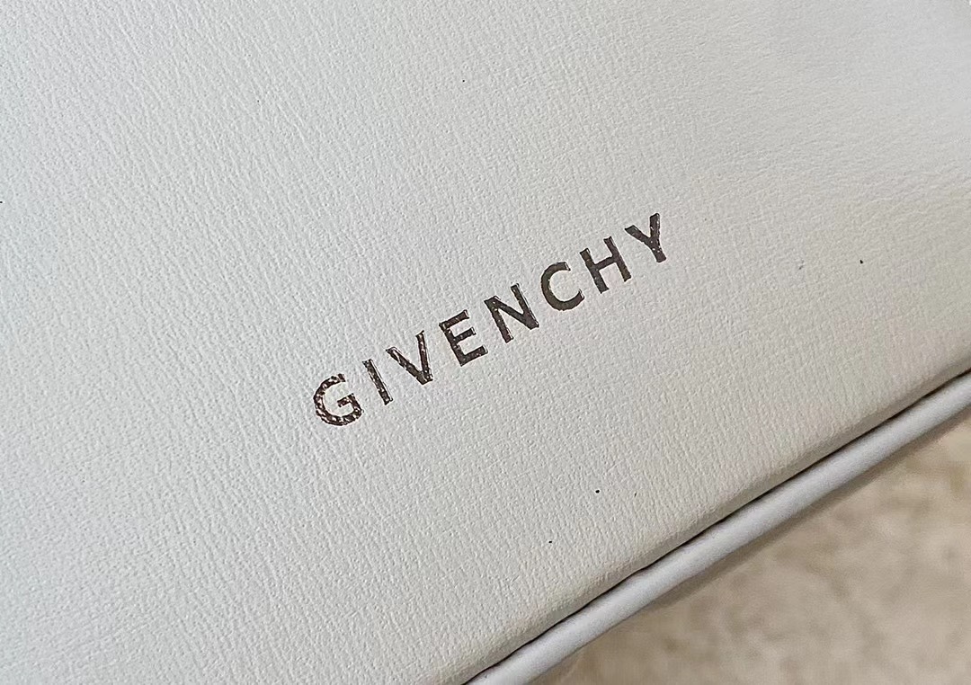 Givenchy Mini Cut Out Bucket Bag Black/White For Women 6.3in/16cm BB50NRB1GV 001