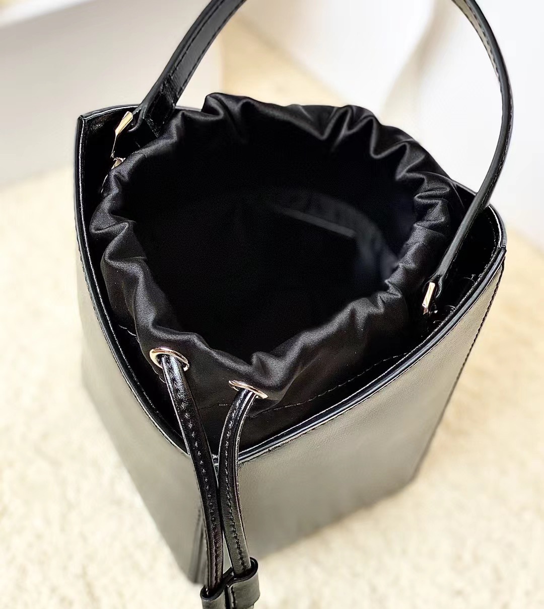 Givenchy Mini Cut Out Bucket Bag Black/White For Women 6.3in/16cm BB50NRB1GV 001