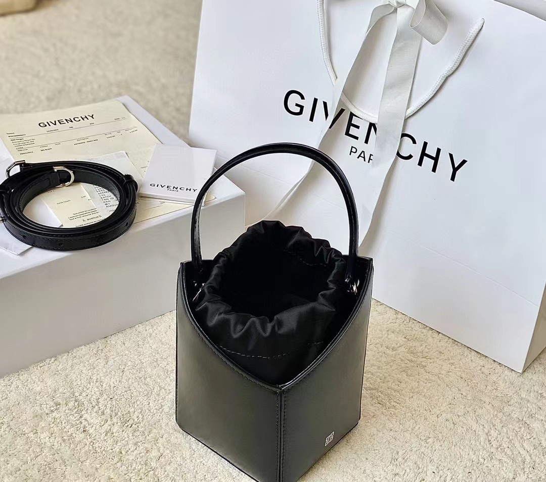 Givenchy Mini Cut Out Bucket Bag Black/White For Women 6.3in/16cm BB50NRB1GV 001