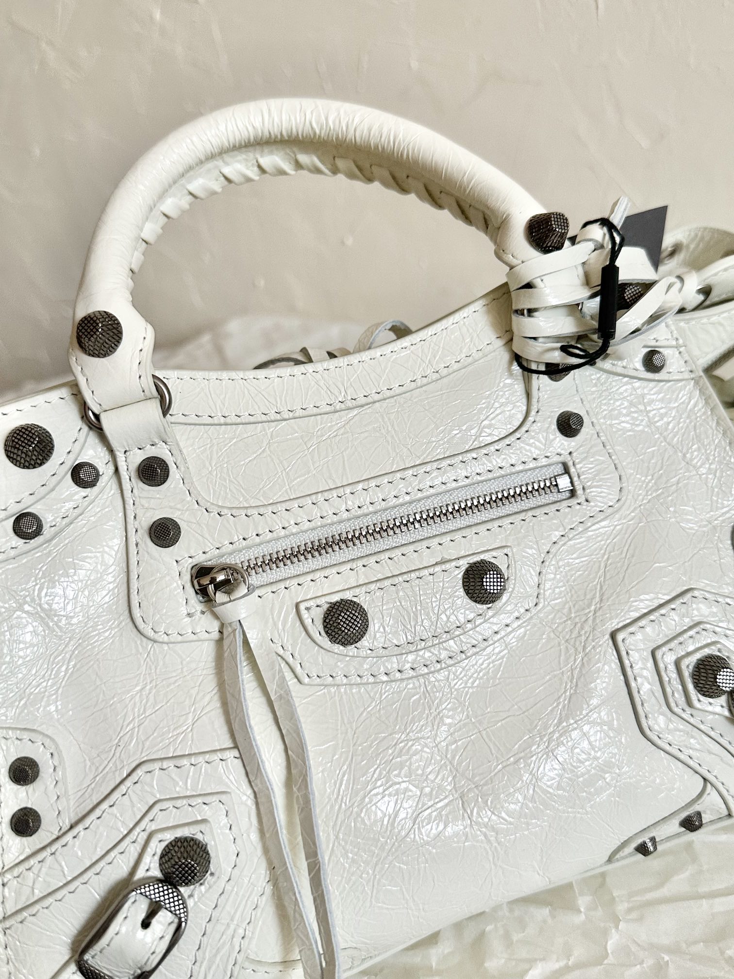 Ba1en*iaga Neo Cagole City Small Handbag White/Silver For Women 10.5in/27cm 222342F046015