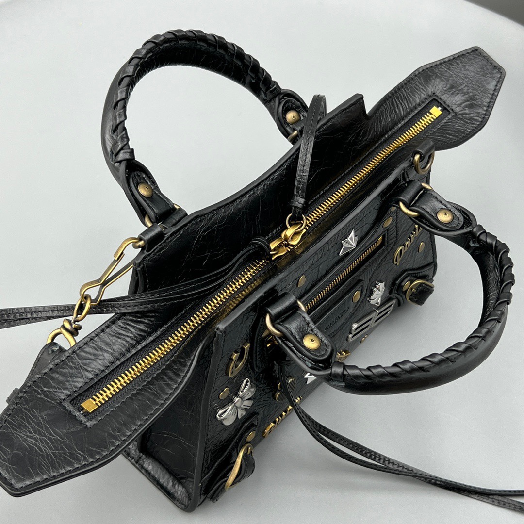 Ba1en*iaga Neo Cagole XS Handbag Black For Women 10.2in/26cm