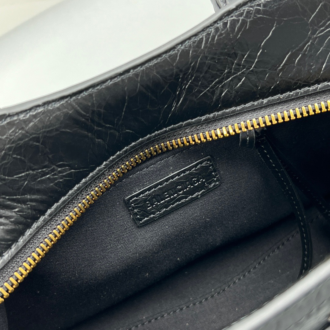 Ba1en*iaga Neo Cagole XS Handbag Black For Women 10.2in/26cm