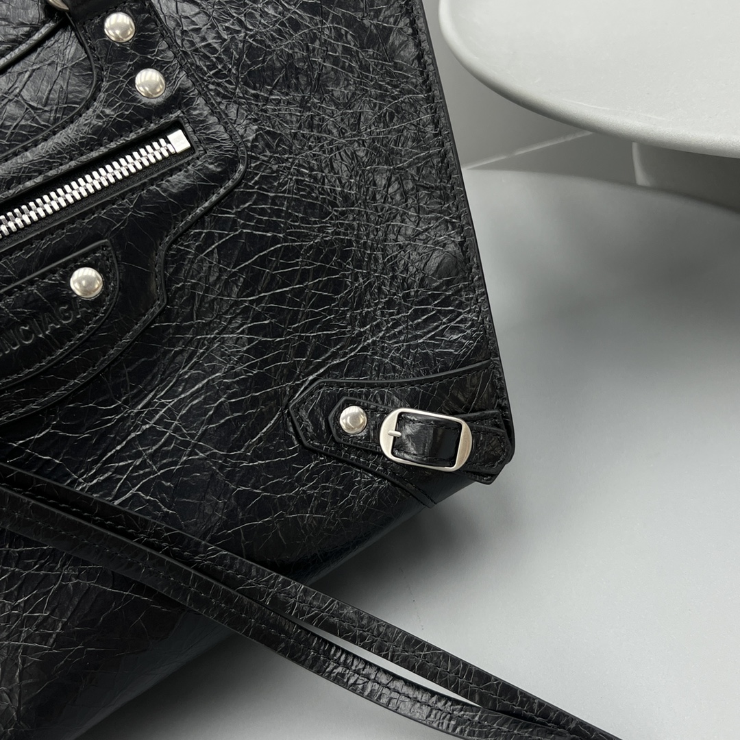Ba1en*iaga Neo Classic Small Handbag Black For Women 13in/33cm