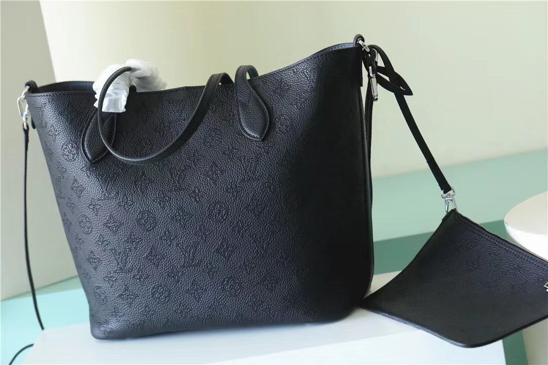L0vis Vvtt0n Neverfull MM Black For Women 12.2in/31cm