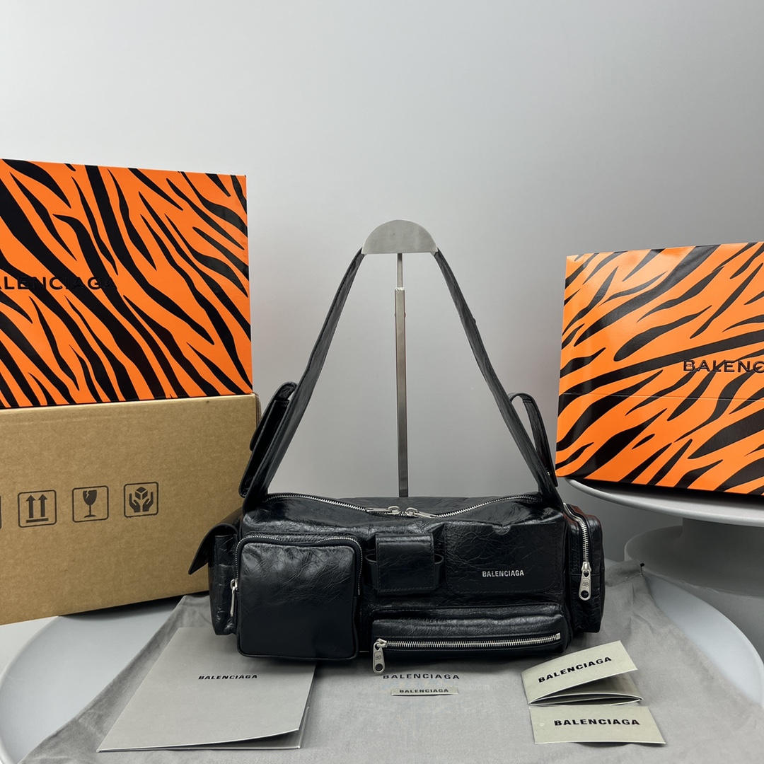 Ba1en*iaga S*perbusy Sling Bag Black For Women 11.8in/30cm