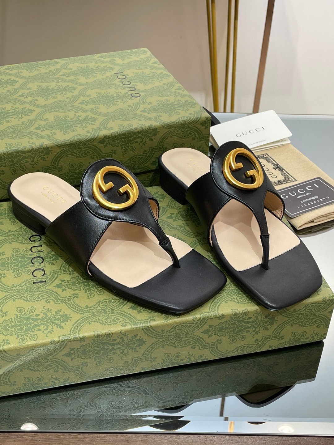 Gvc*1 Blondie Thong Sandal Black For Women 739048 C9D00 1000
