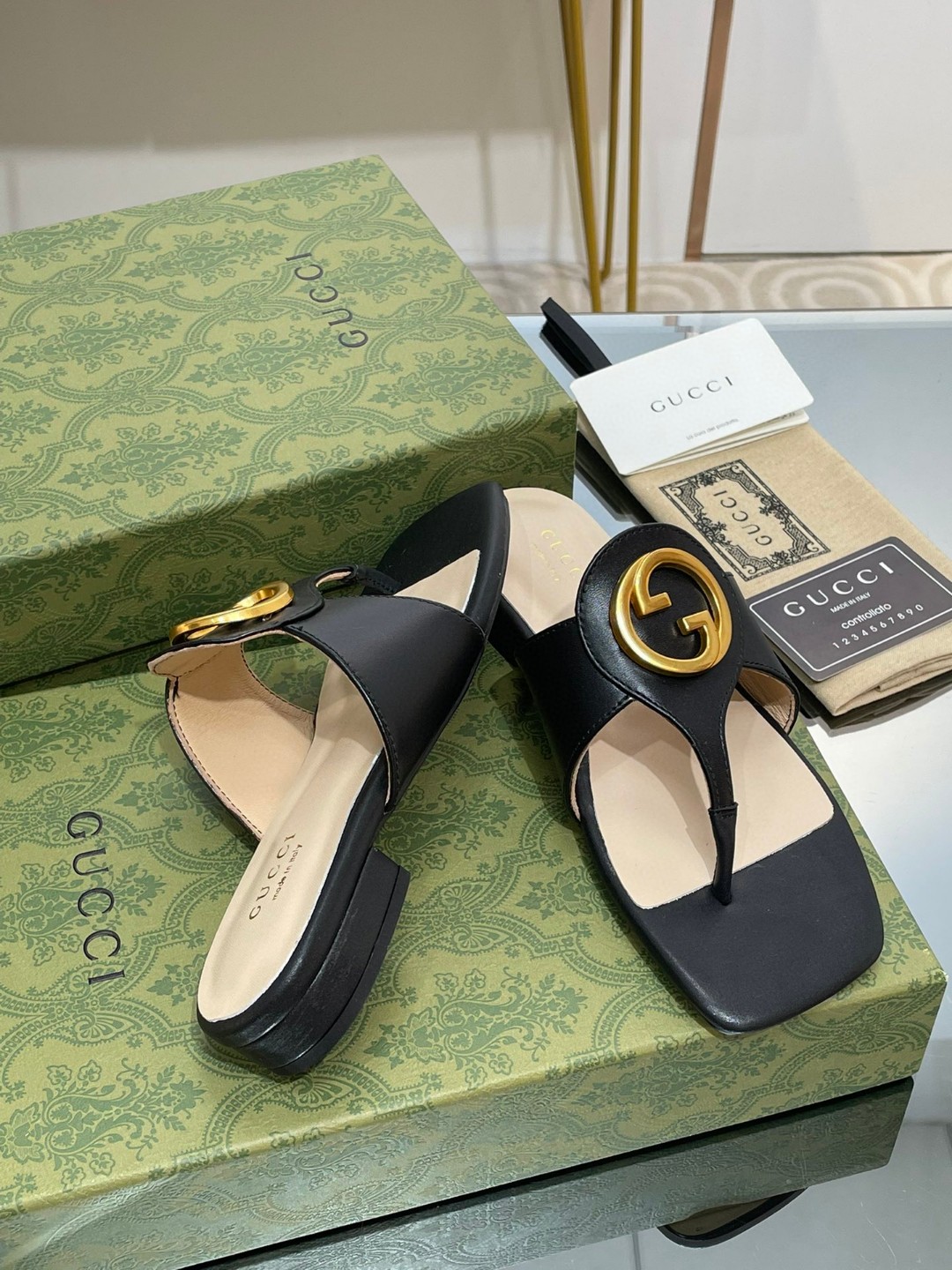 Gvc*1 Blondie Thong Sandal Black For Women 739048 C9D00 1000