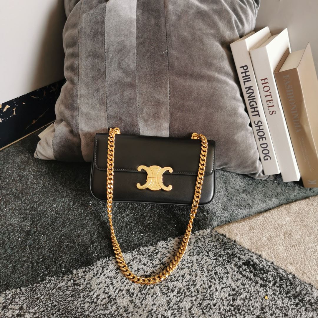 Ce1i*e Chain Shoulder Bag Triomphe In Shiny Black For Women‎ 8in/20.5cm 197993BF4.38NO