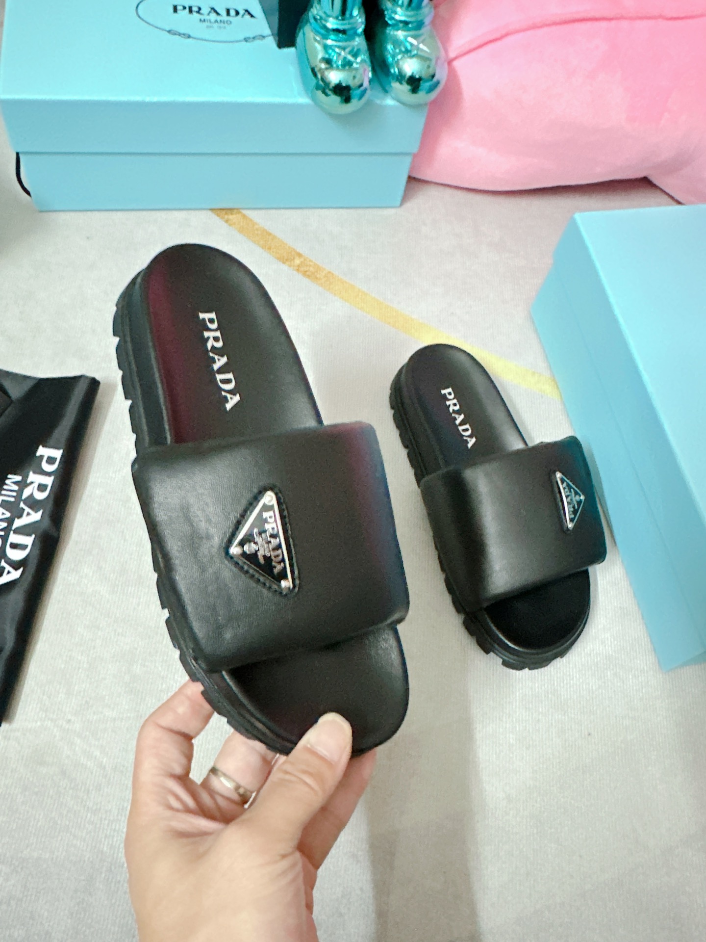 Pra*a Soft Padded Nappa Slides Black For Women 0.8 in/ 2cm 1XX648_2DL8_F0002_F_020