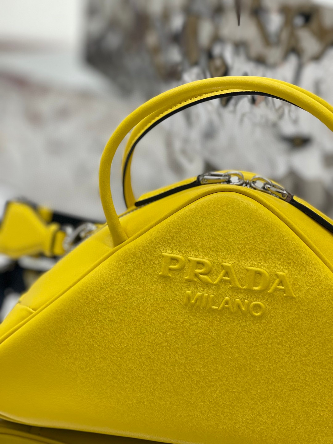 Pra*a Triangle Bag Yellow/Green For Women 9.8 in / 25 cm 1BB082_2BYA_F0377_V_NEO
