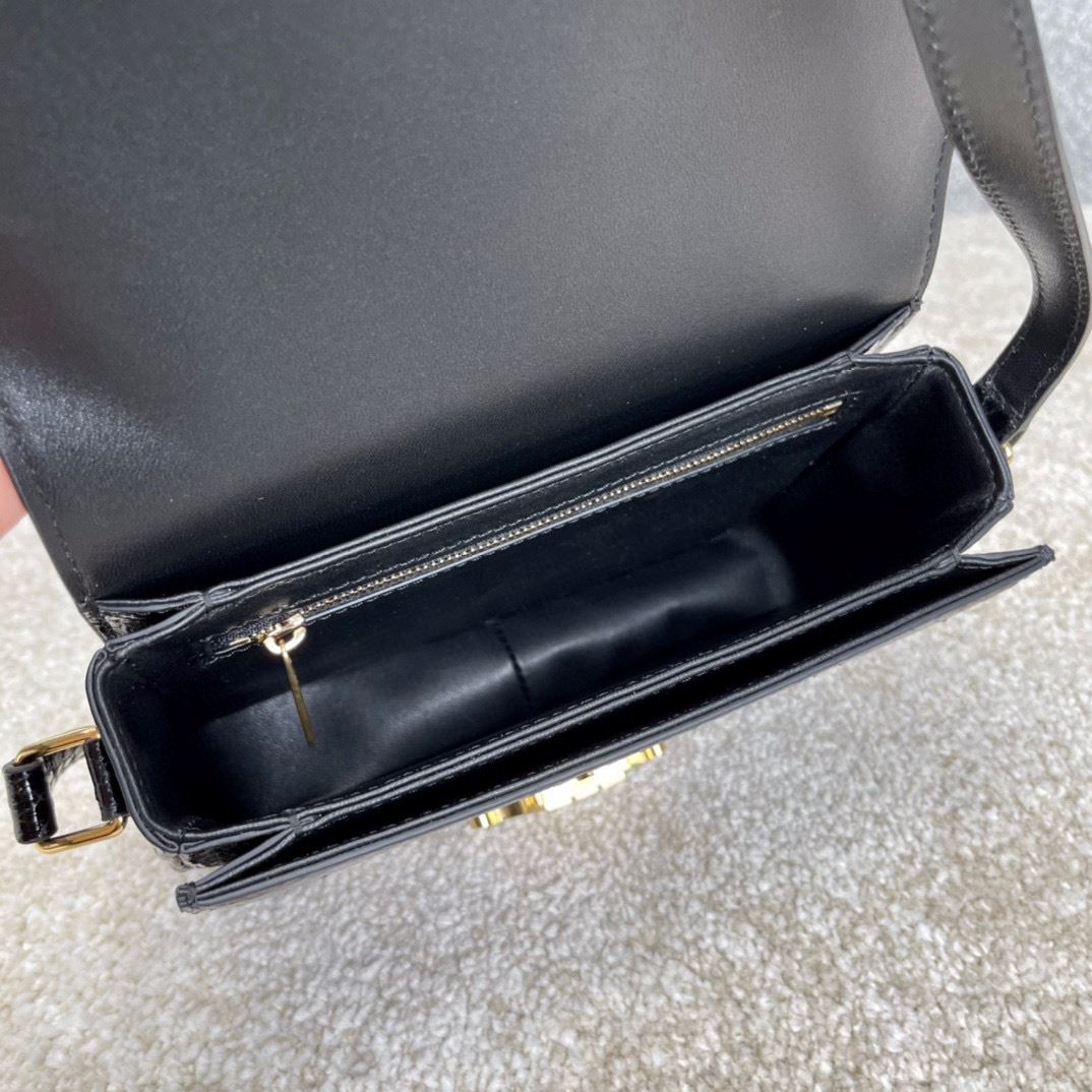 Ce1i*e Triomphe Shoulder Bag Brown/Black For Women 7in/18.5cm
