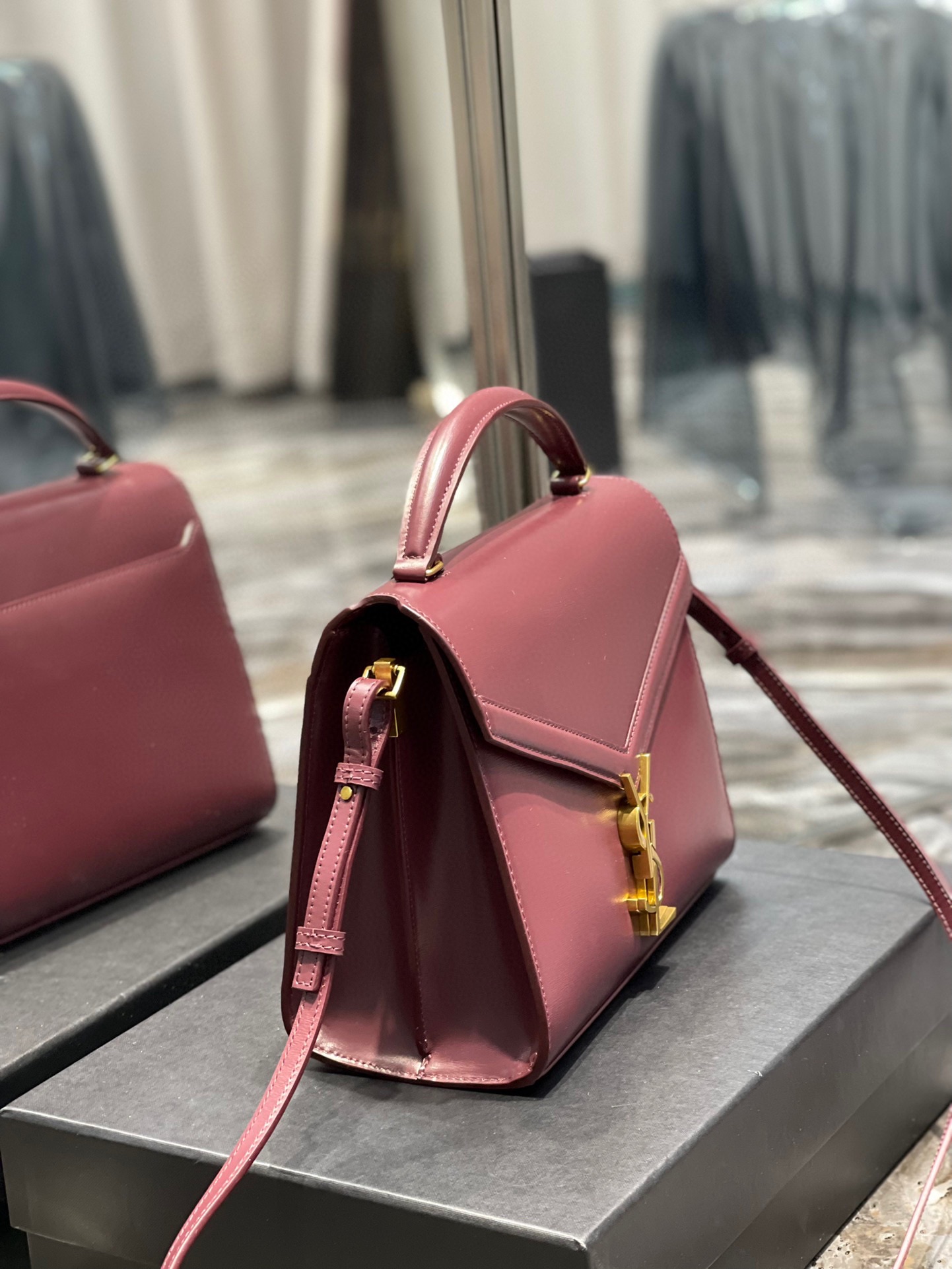 Sa1nt Lau*nt Cassandra Medium Top Handle Bag Black/White/Burgundy/Grey/Brown For Women‎ 9.6in/24.5cm