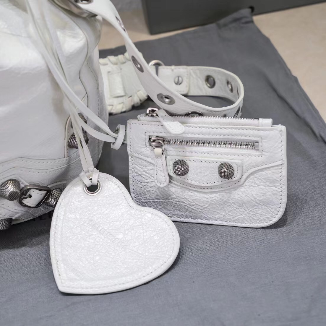Ba1en*iaga Le Cagole Small Bucket Bag In White/Black/Purple For Women 11.8in/30 cm