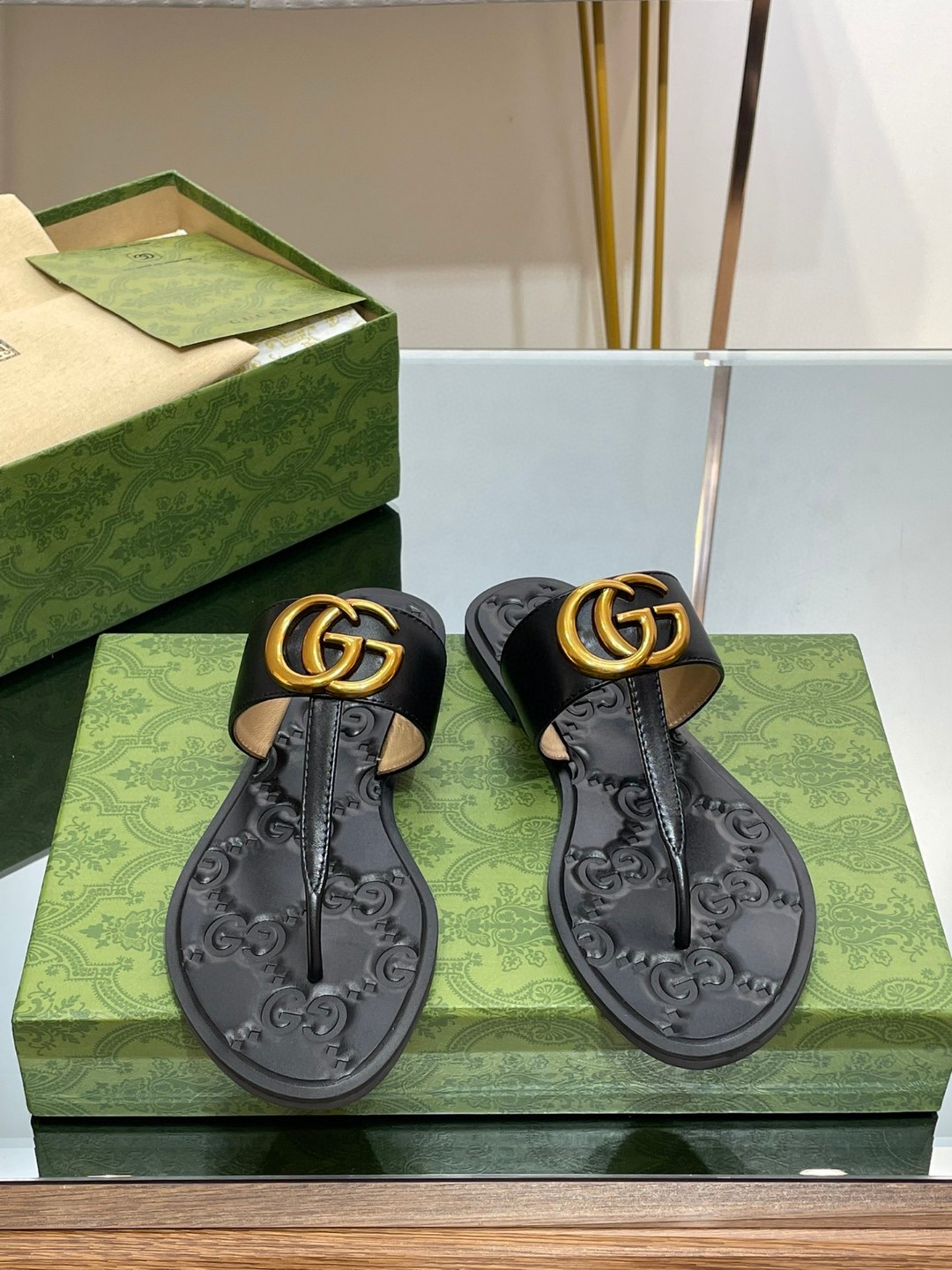 Gvc*1 Thong Sandal With Double G Black For Women 