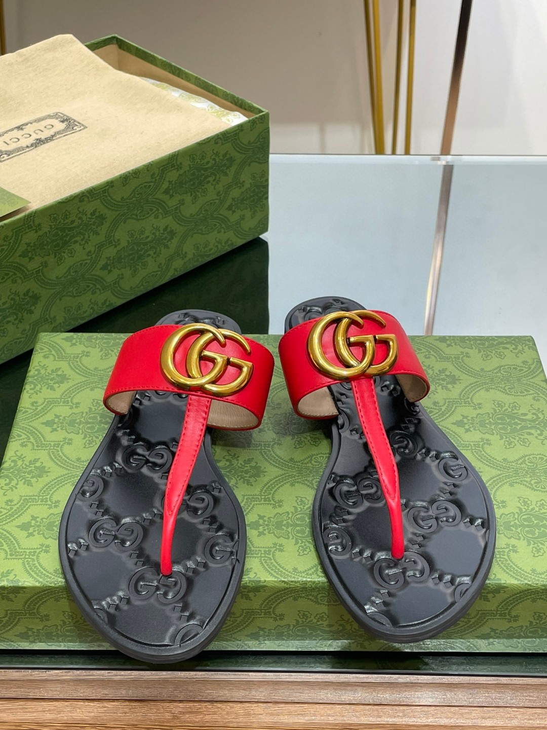 Gvc*1 Thong Sandal With Double G Red For Women 
