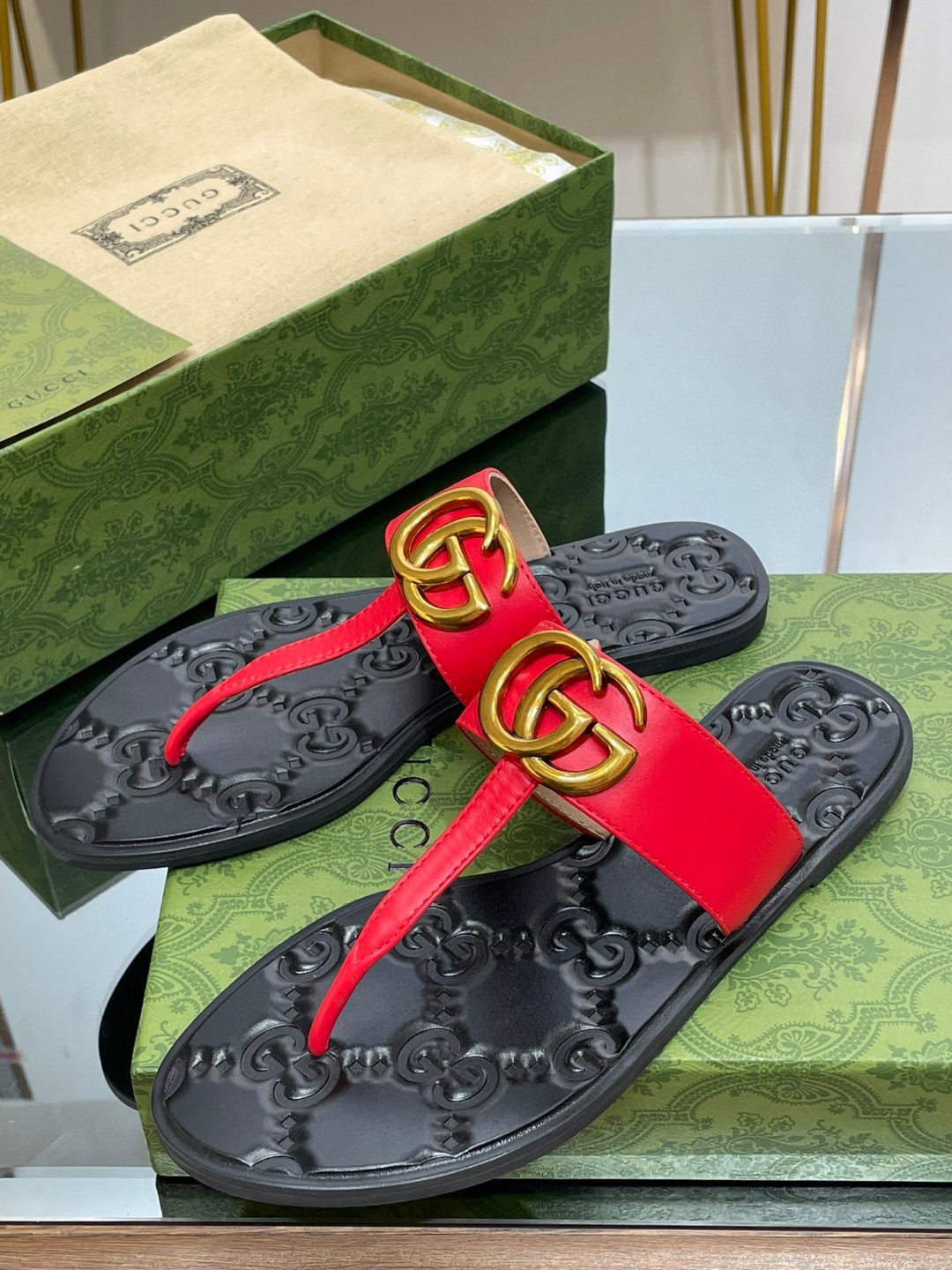 Gvc*1 Thong Sandal With Double G Red For Women 