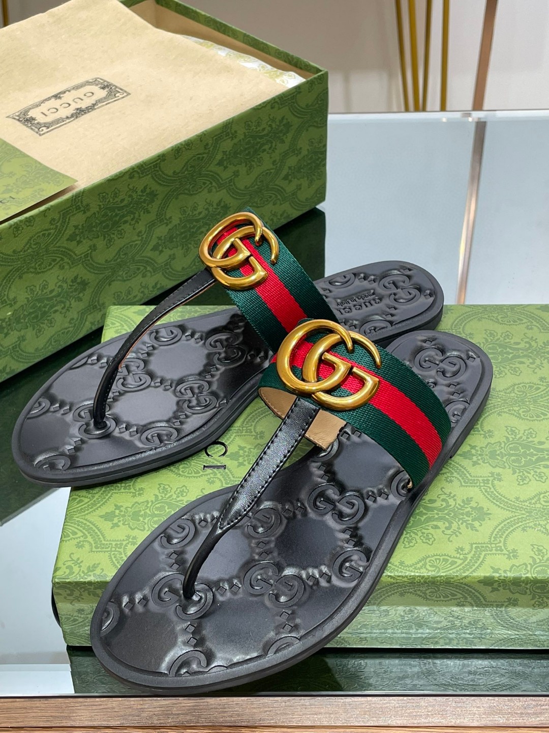 Gvc*1 Thong Sandal With Double G Green For Women 