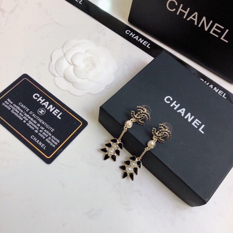 Ch**el Black Petals Earrings Gold Tone For Women